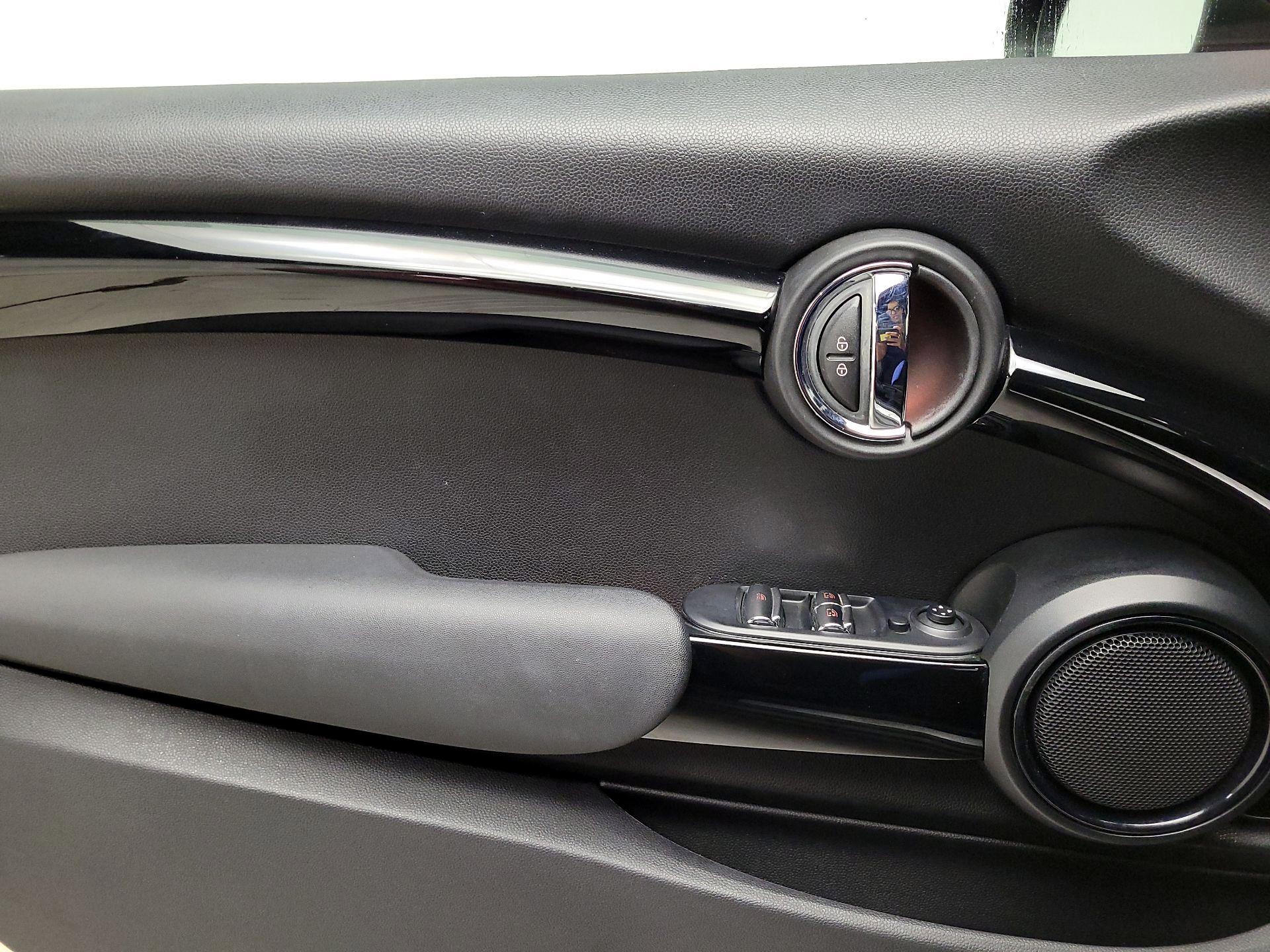 Thumbnail: 2020 MINI Cooper - 12