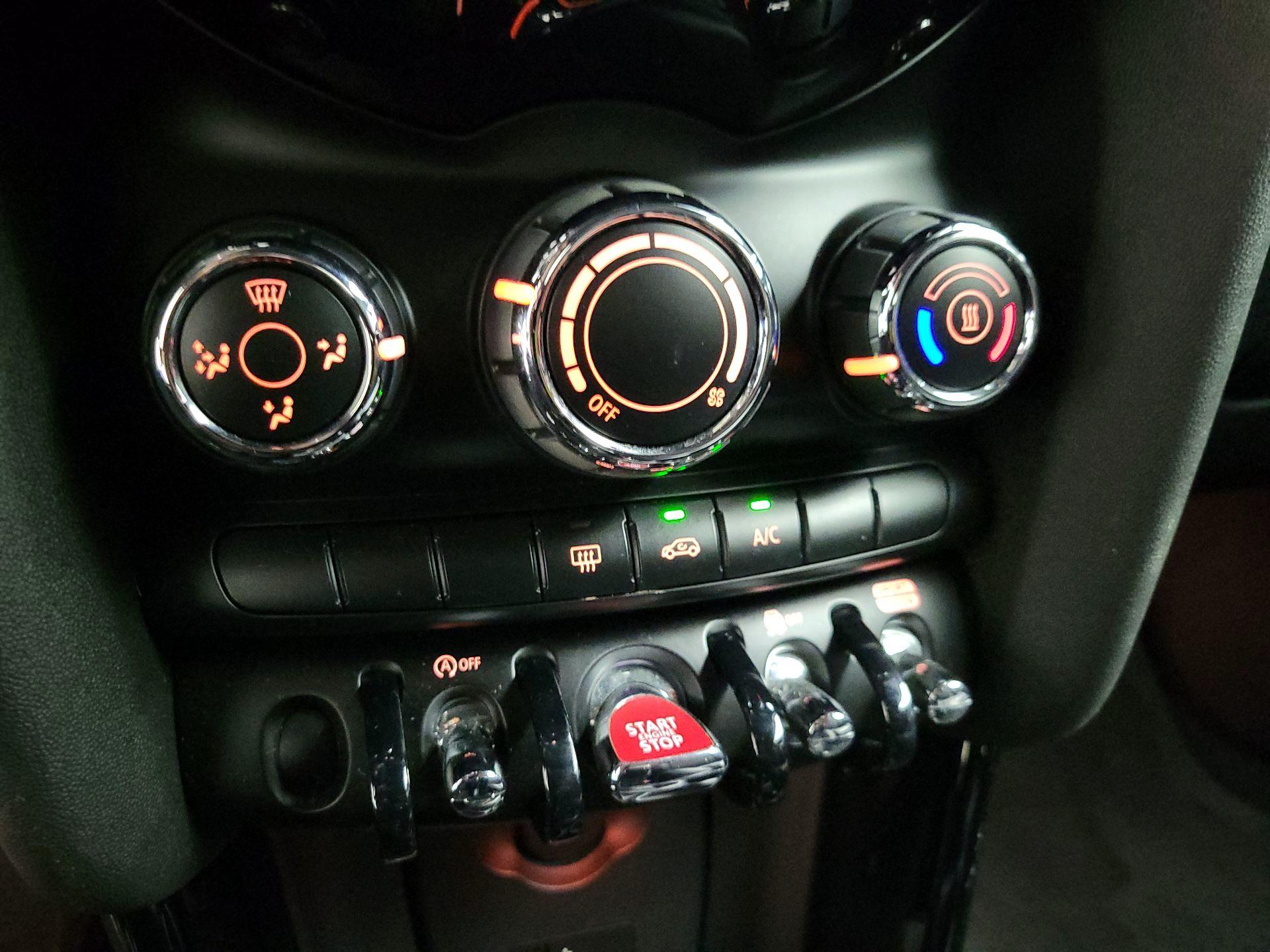 Thumbnail: 2020 MINI Cooper - 16