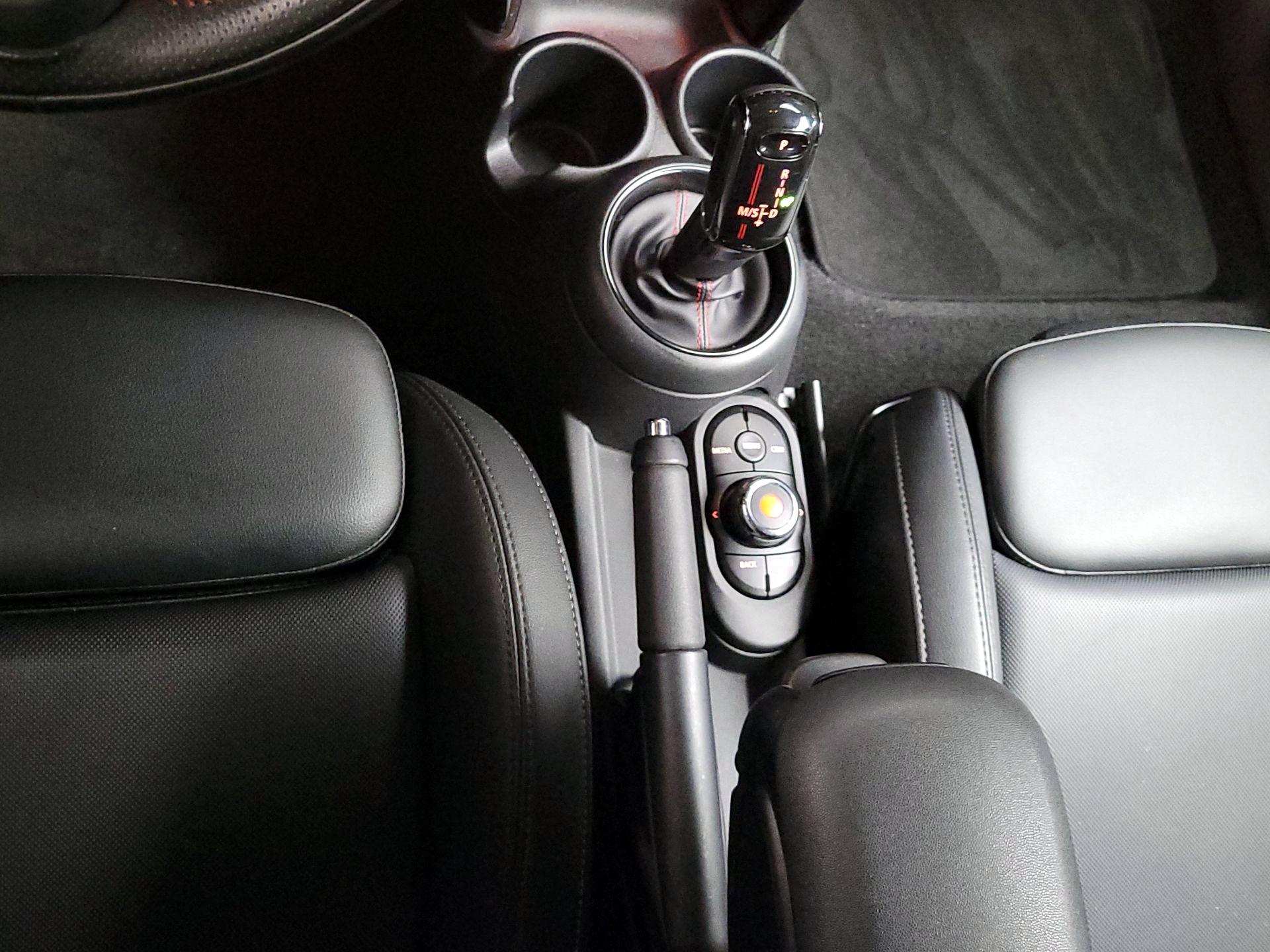 Thumbnail: 2020 MINI Cooper - 17