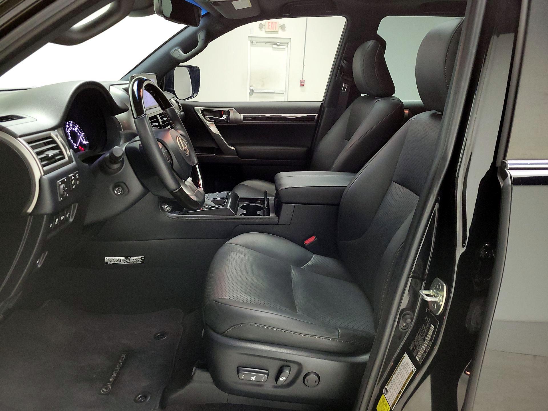 Thumbnail: 2023 Lexus GX - 11