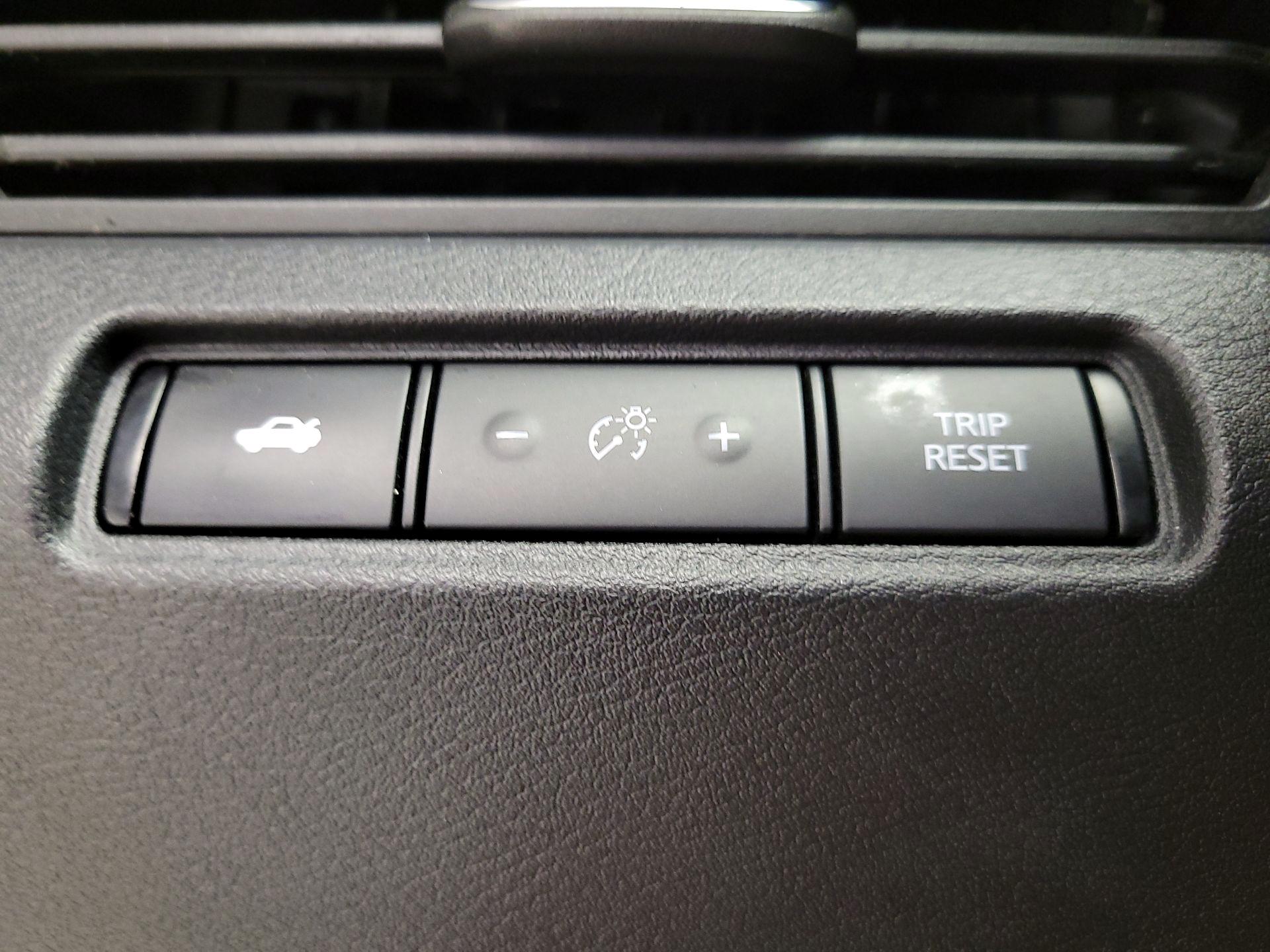 Thumbnail: 2019 Nissan Altima - 13