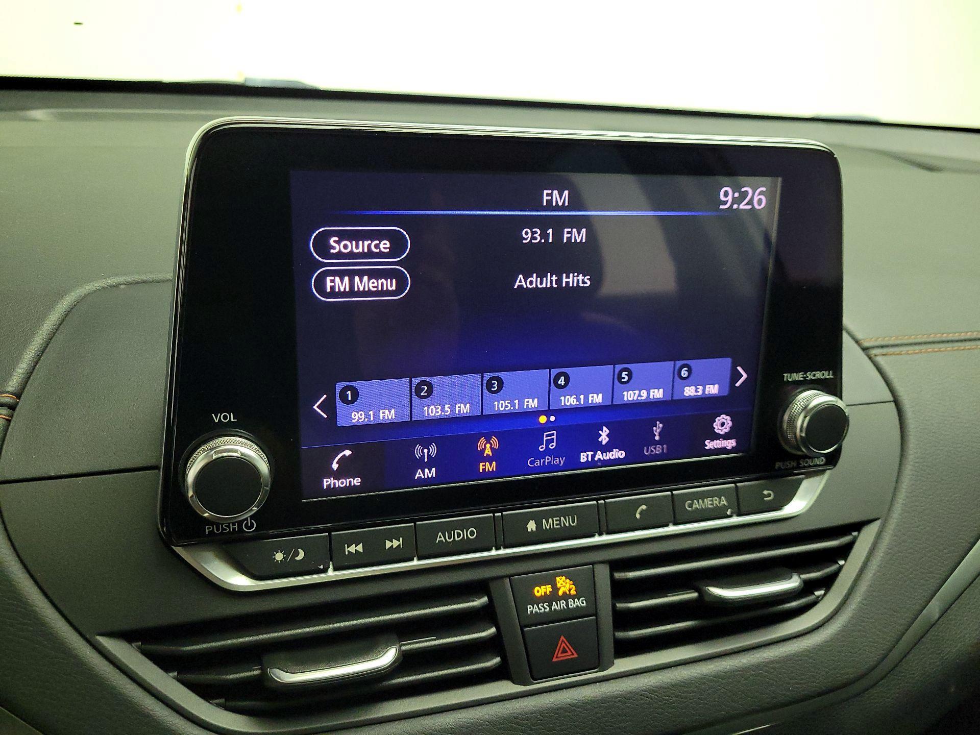 Thumbnail: 2019 Nissan Altima - 16