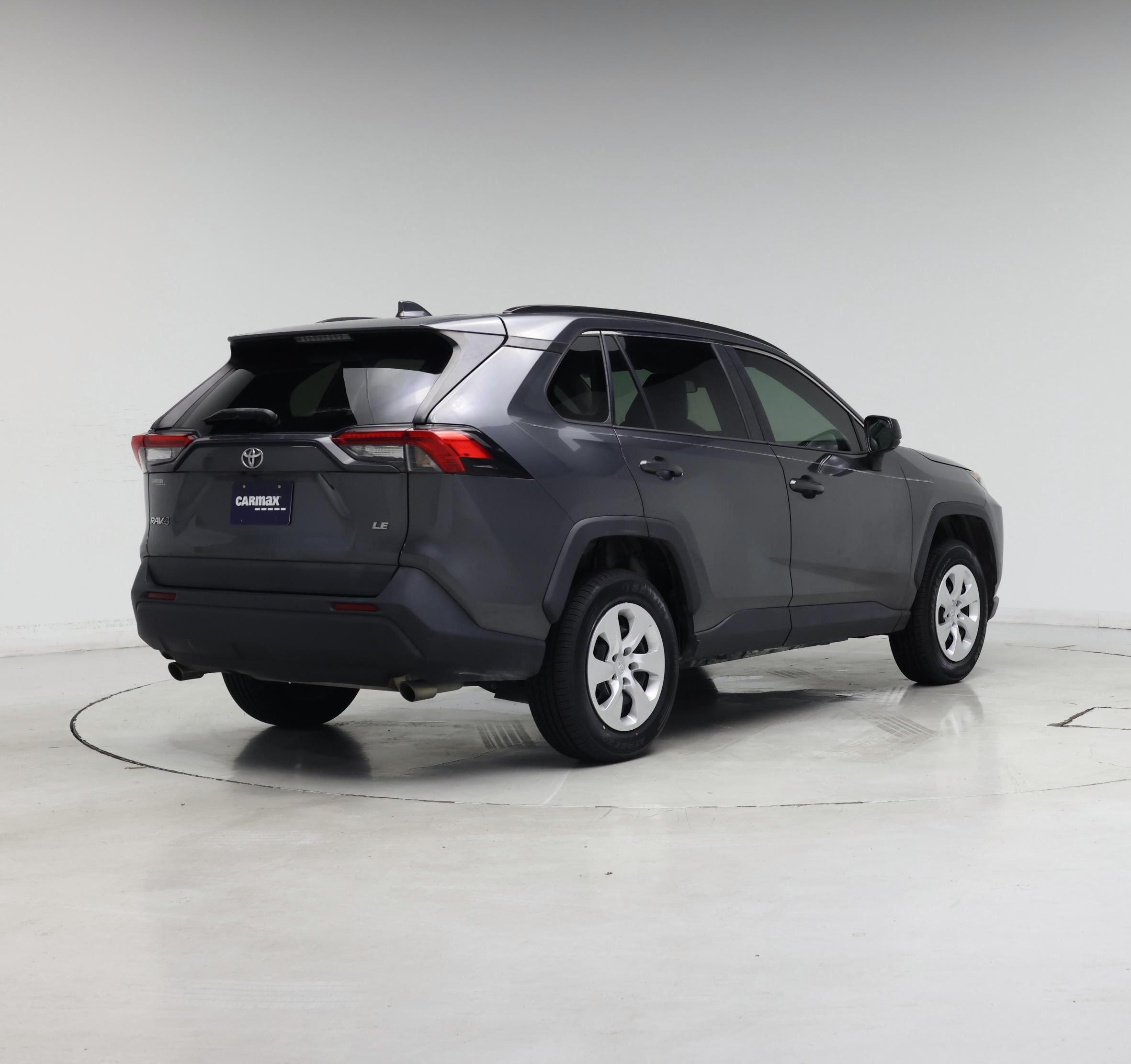 Thumbnail: 2021 Toyota RAV4 - 8