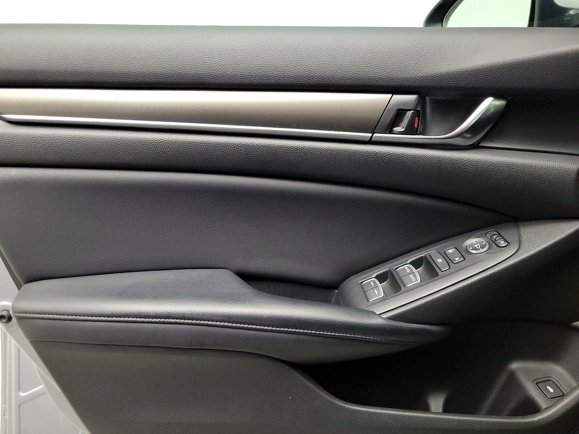 Thumbnail: 2018 Honda Accord - 12