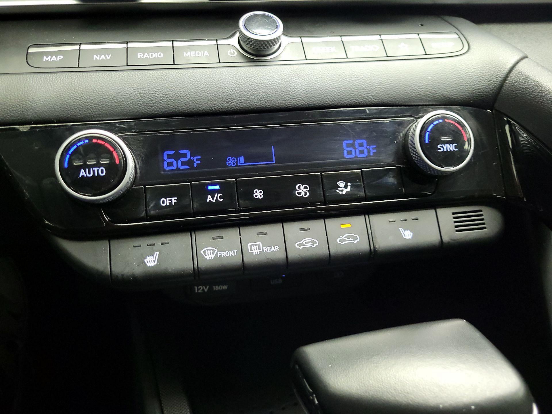 Thumbnail: 2023 Hyundai Elantra - 17