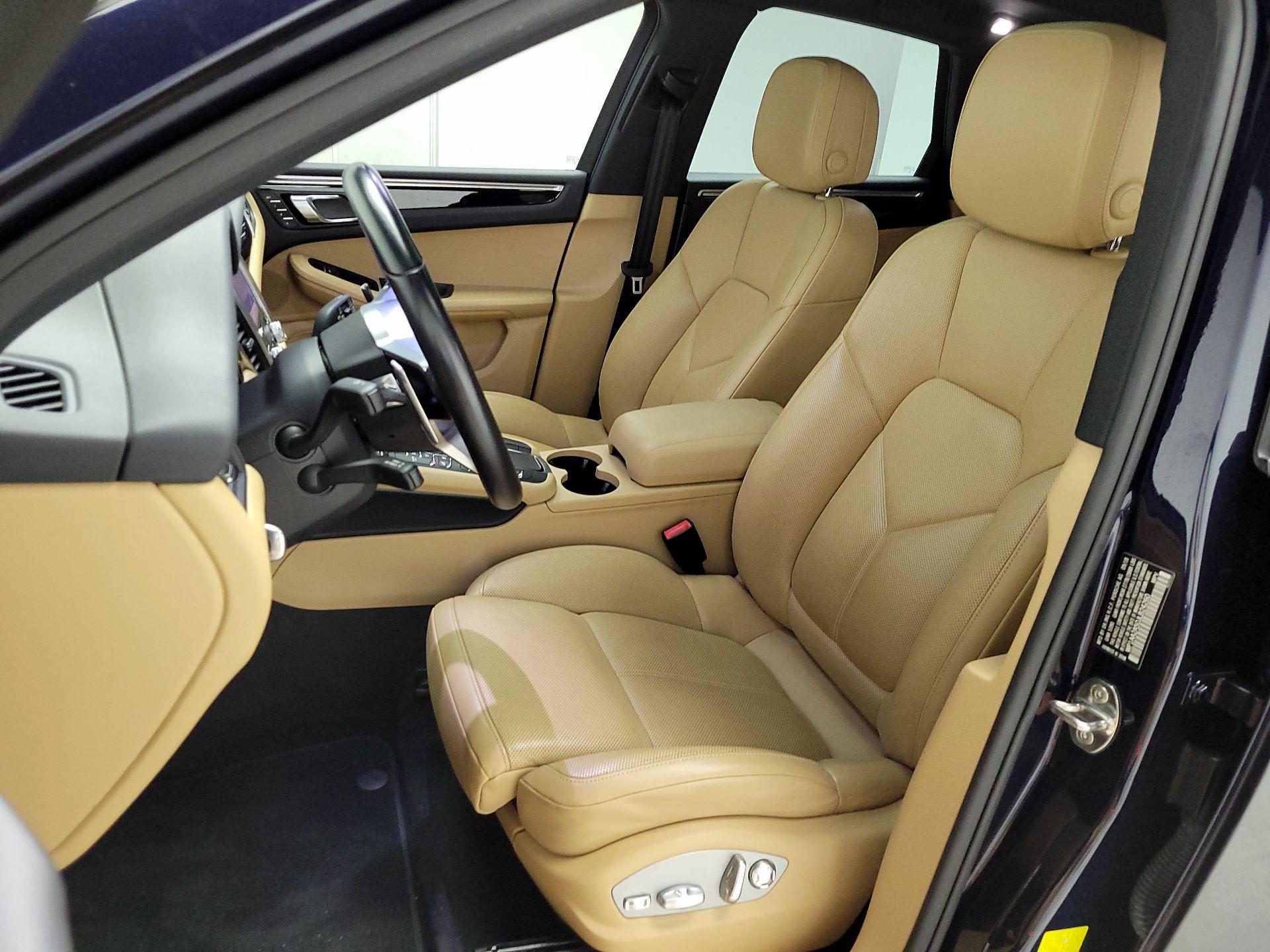 Thumbnail: 2018 Porsche Macan - 11