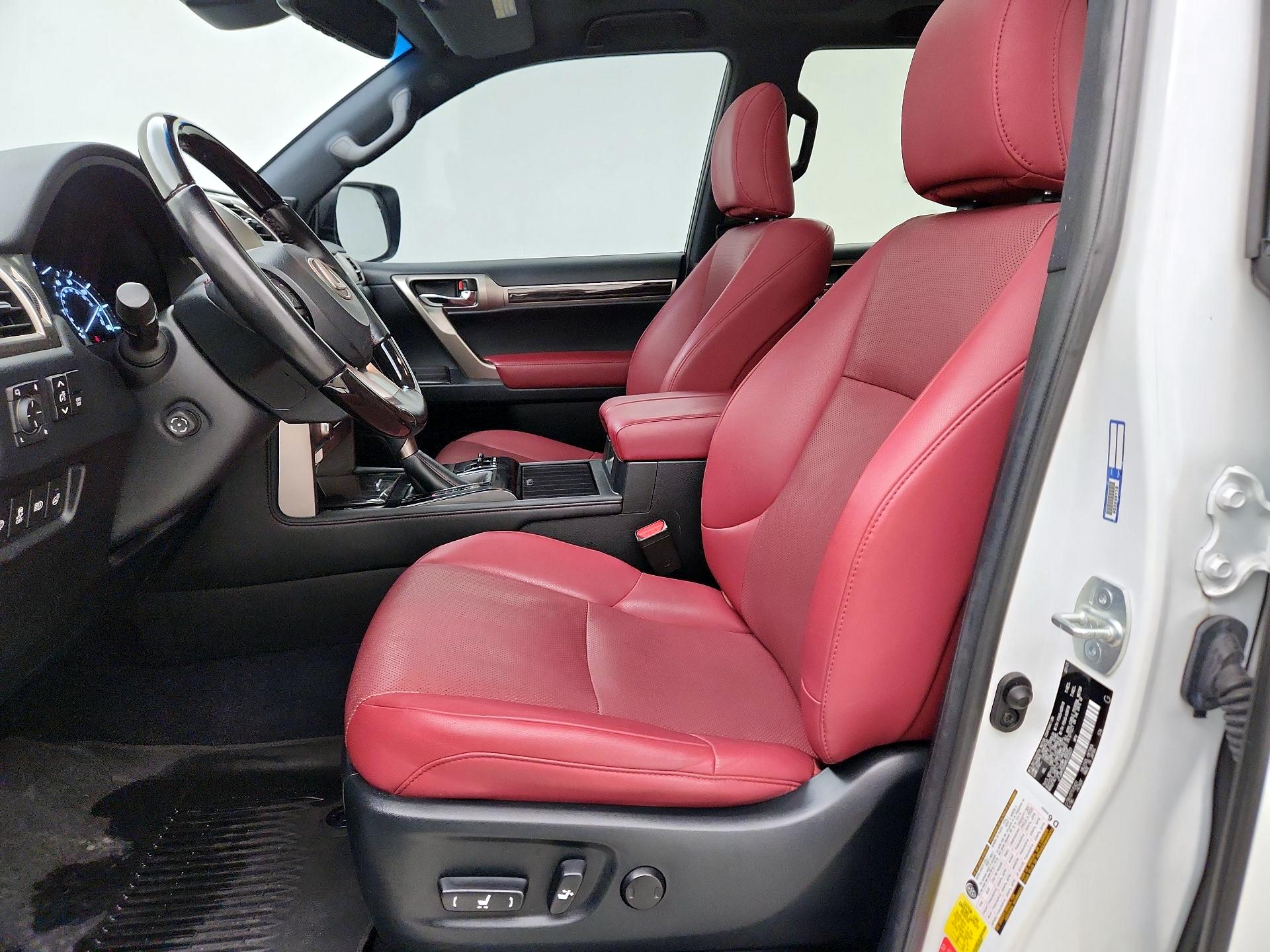 Thumbnail: 2021 Lexus GX - 11