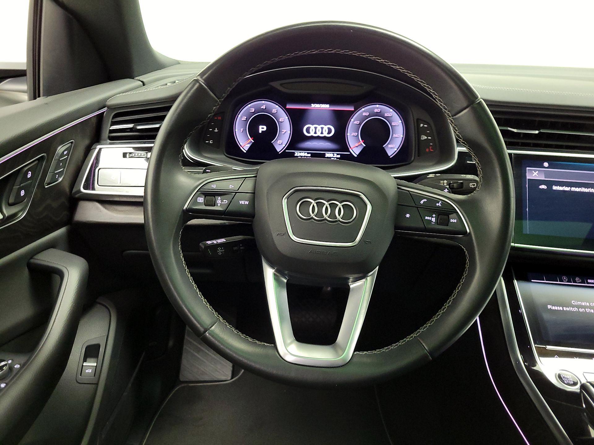 Thumbnail: 2021 Audi Q8 - 10