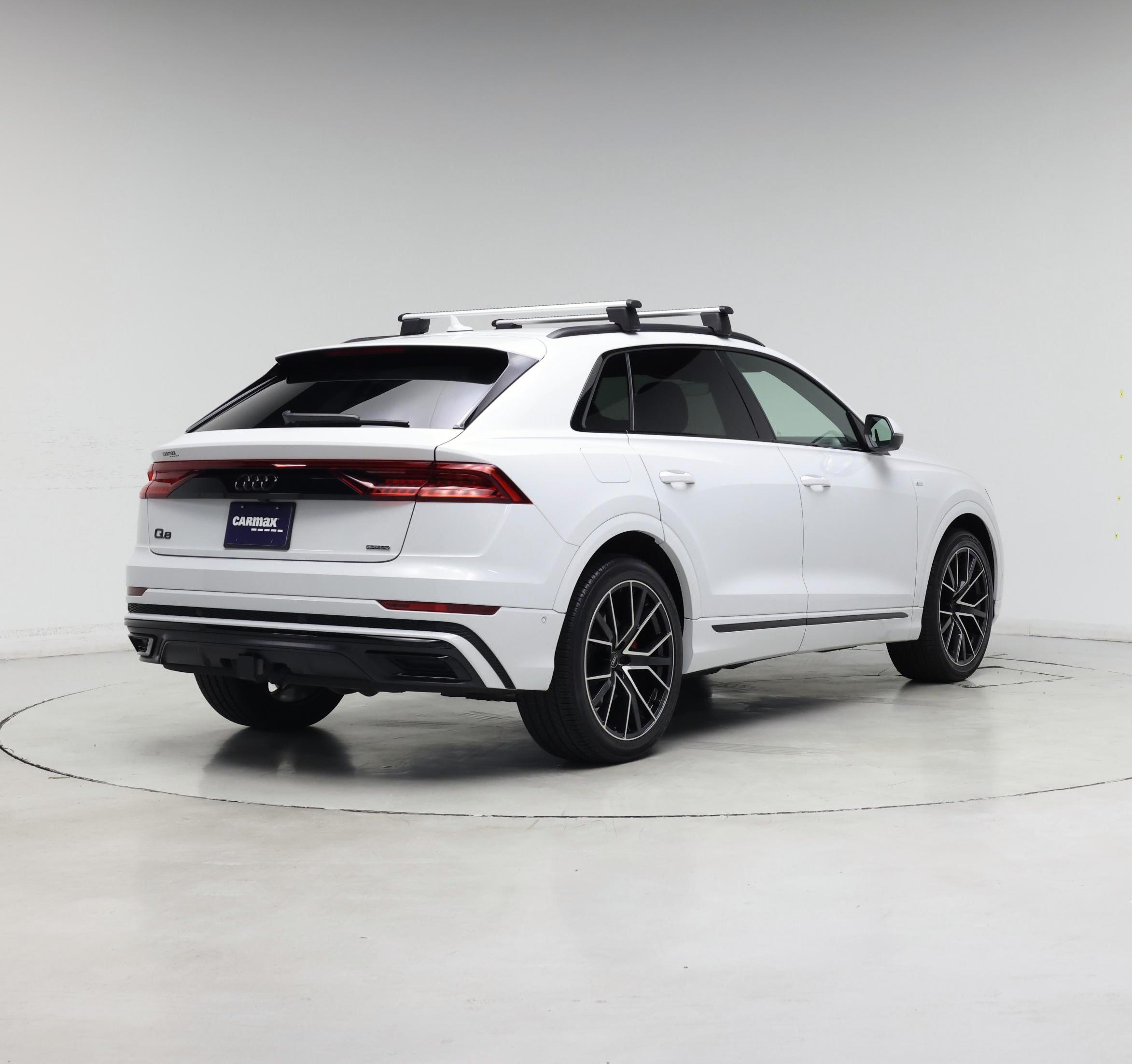 Thumbnail: 2021 Audi Q8 - 8