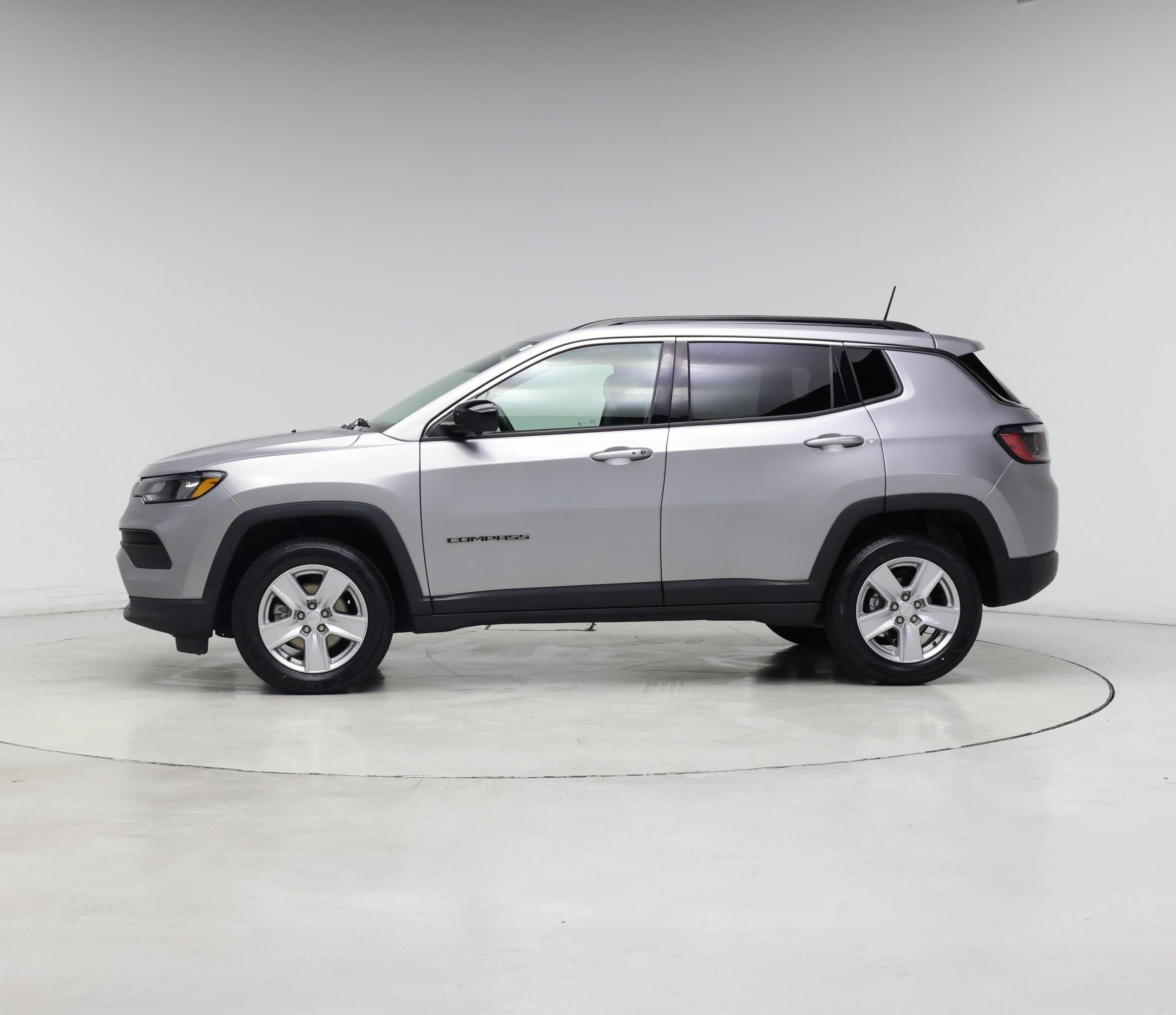 Thumbnail: 2022 Jeep Compass - 3