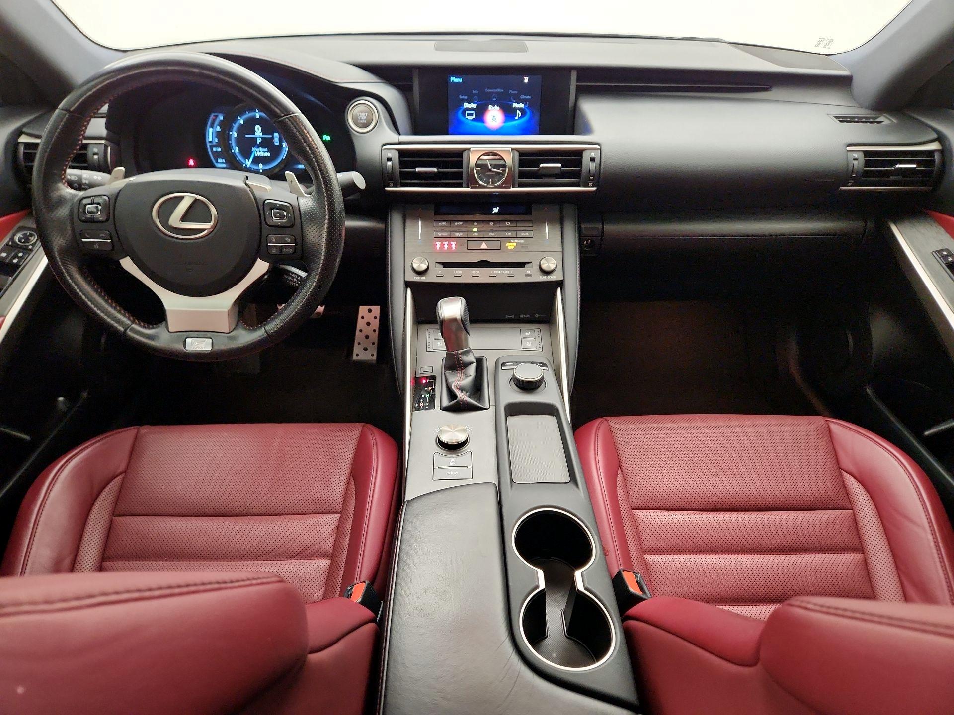 Thumbnail: 2020 Lexus IS - 9