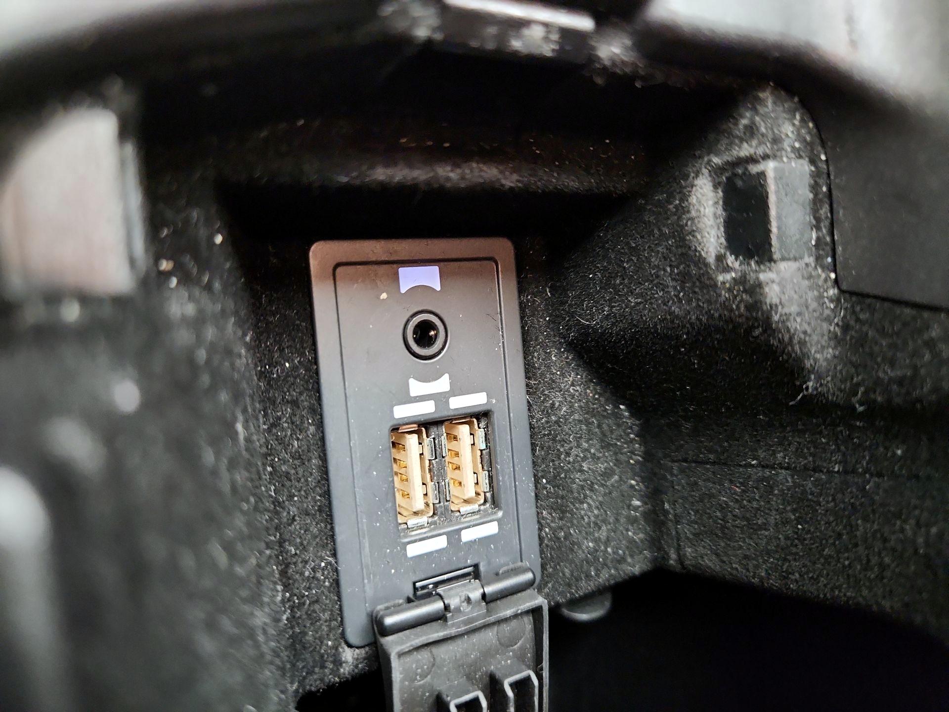 Thumbnail: 2020 Lexus IS - 18