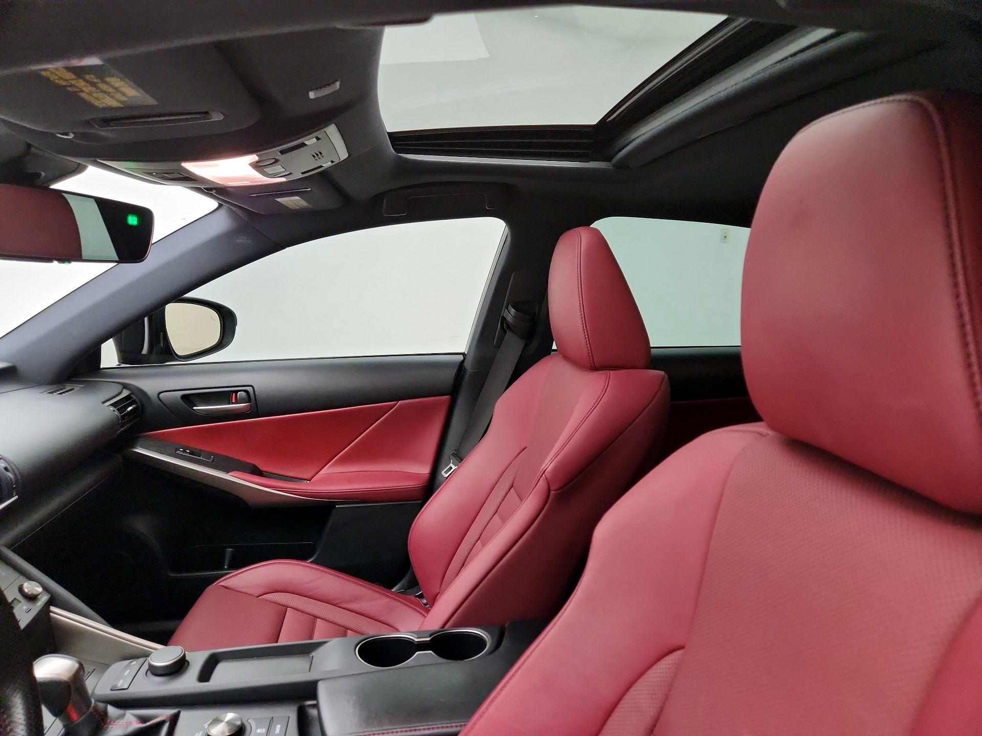 Thumbnail: 2020 Lexus IS - 19