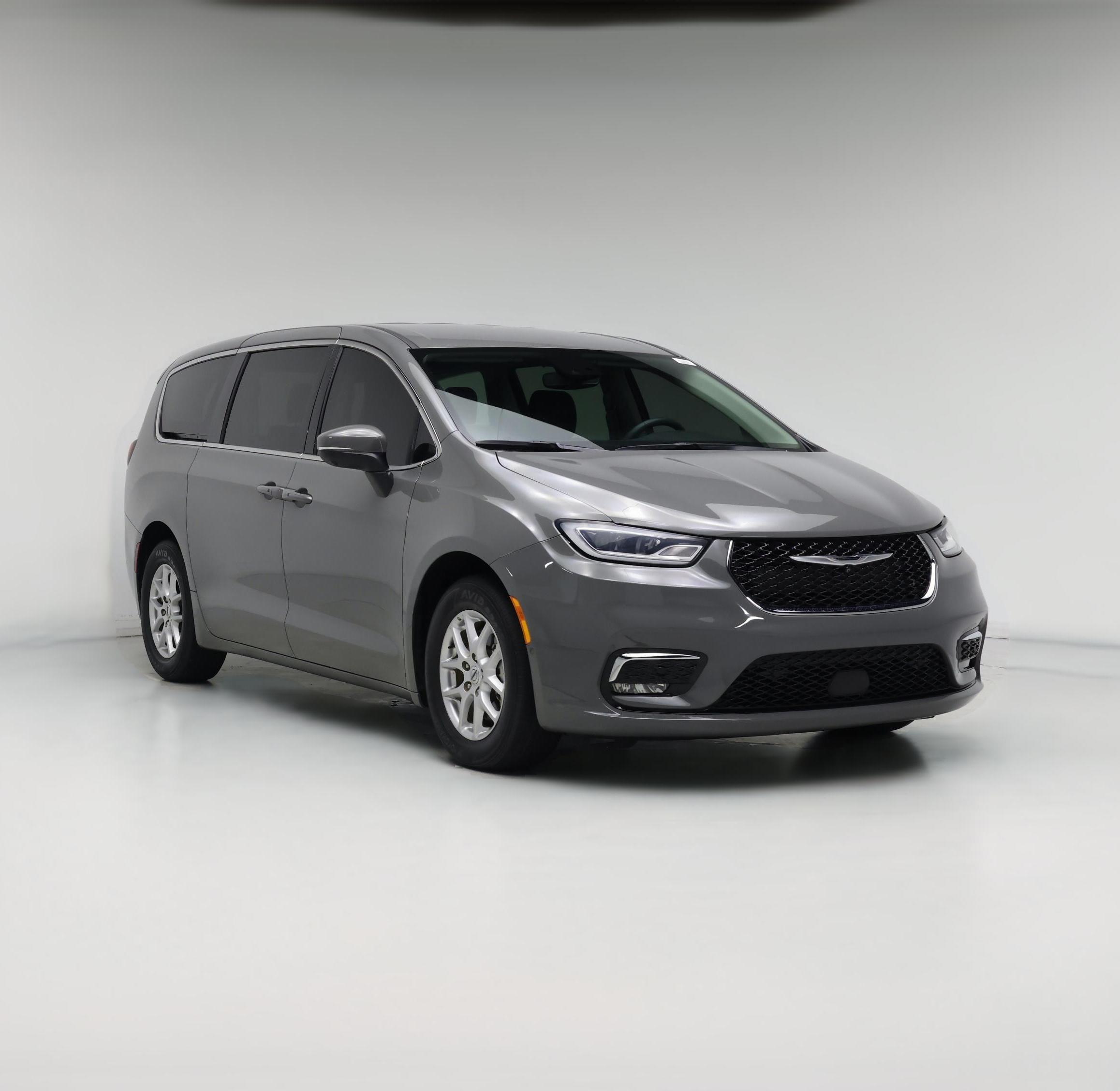 Thumbnail: 2023 Chrysler Pacifica - 1