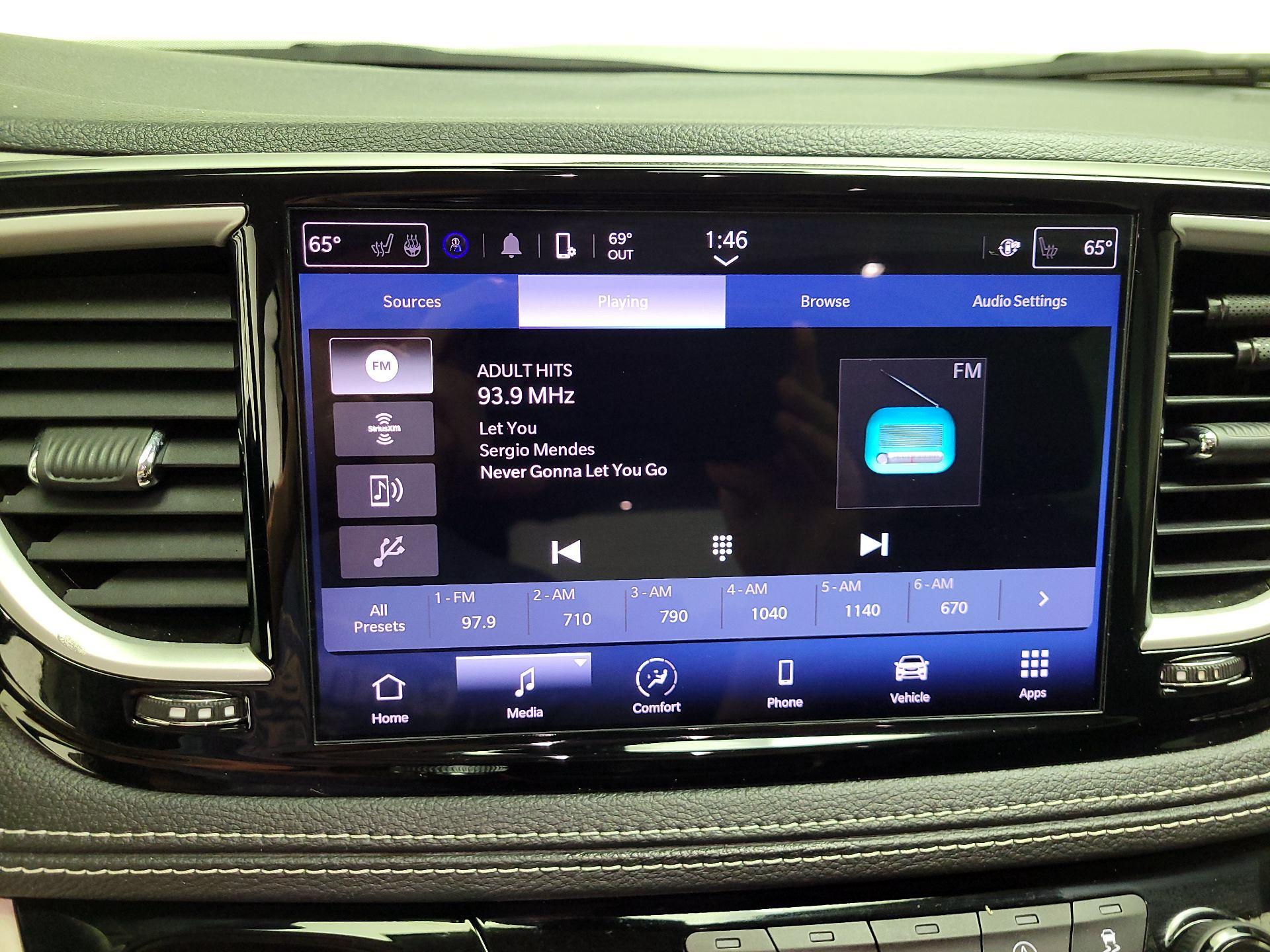 Thumbnail: 2023 Chrysler Pacifica - 15