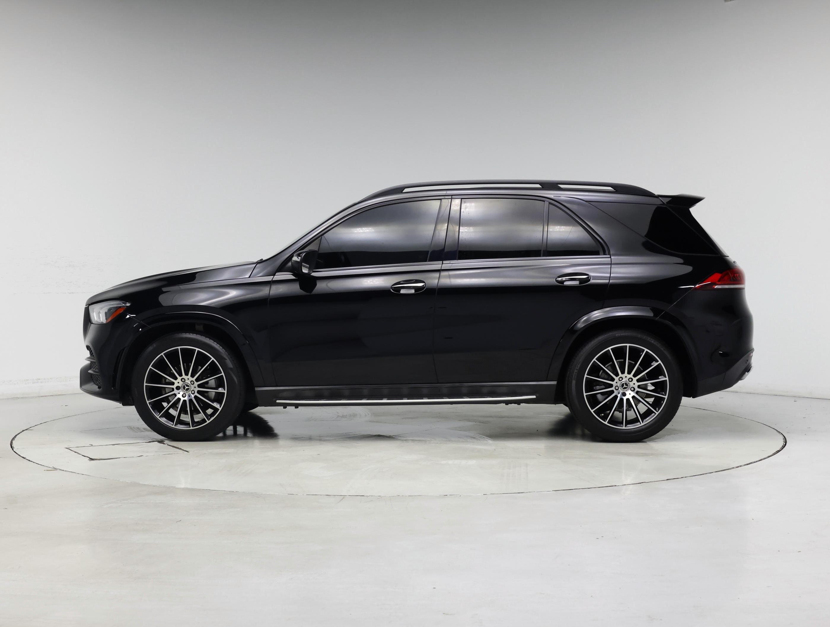 Thumbnail: 2021 Mercedes-Benz GLE - 3