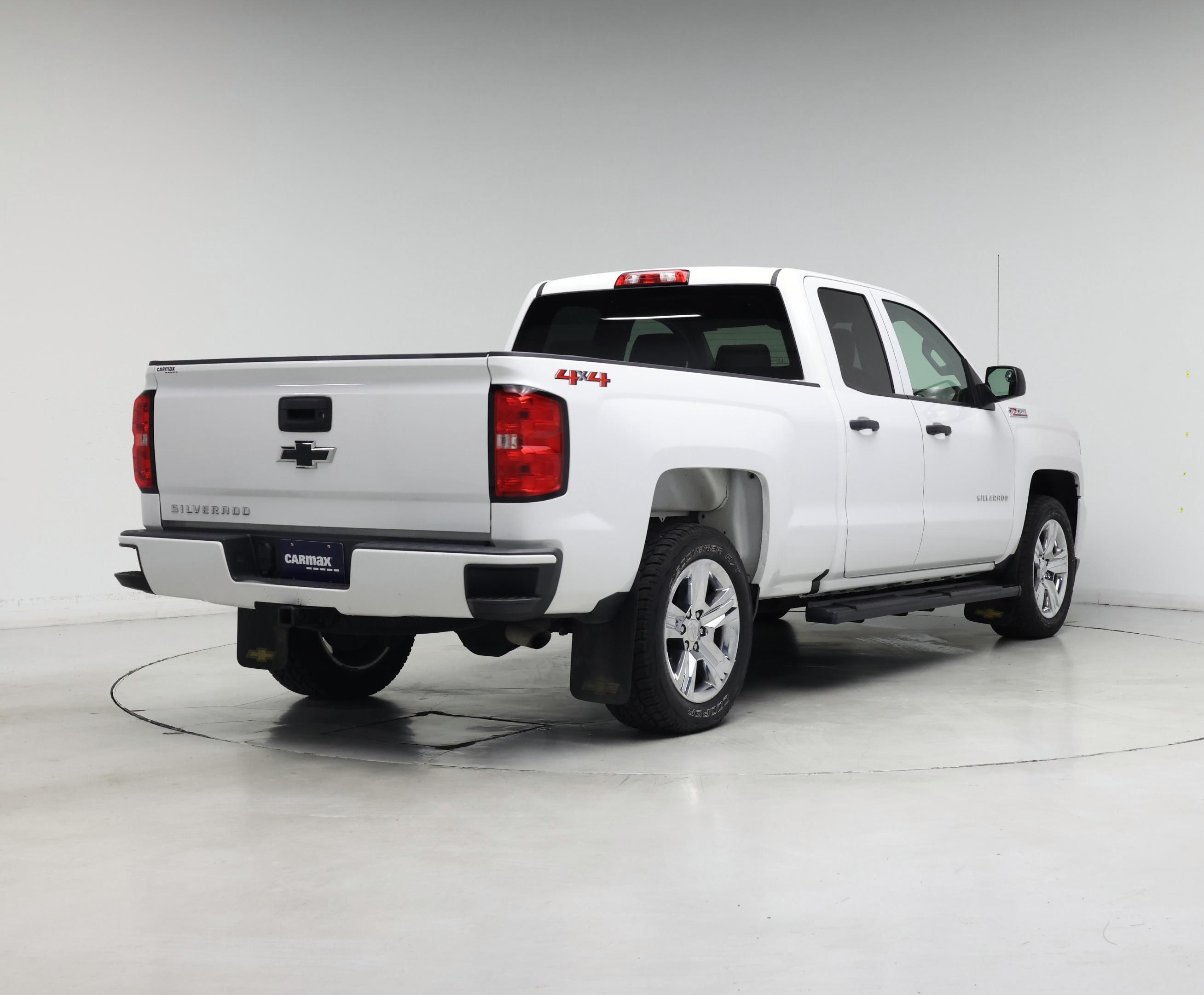 Thumbnail: 2019 Chevrolet Silverado 1500 - 8