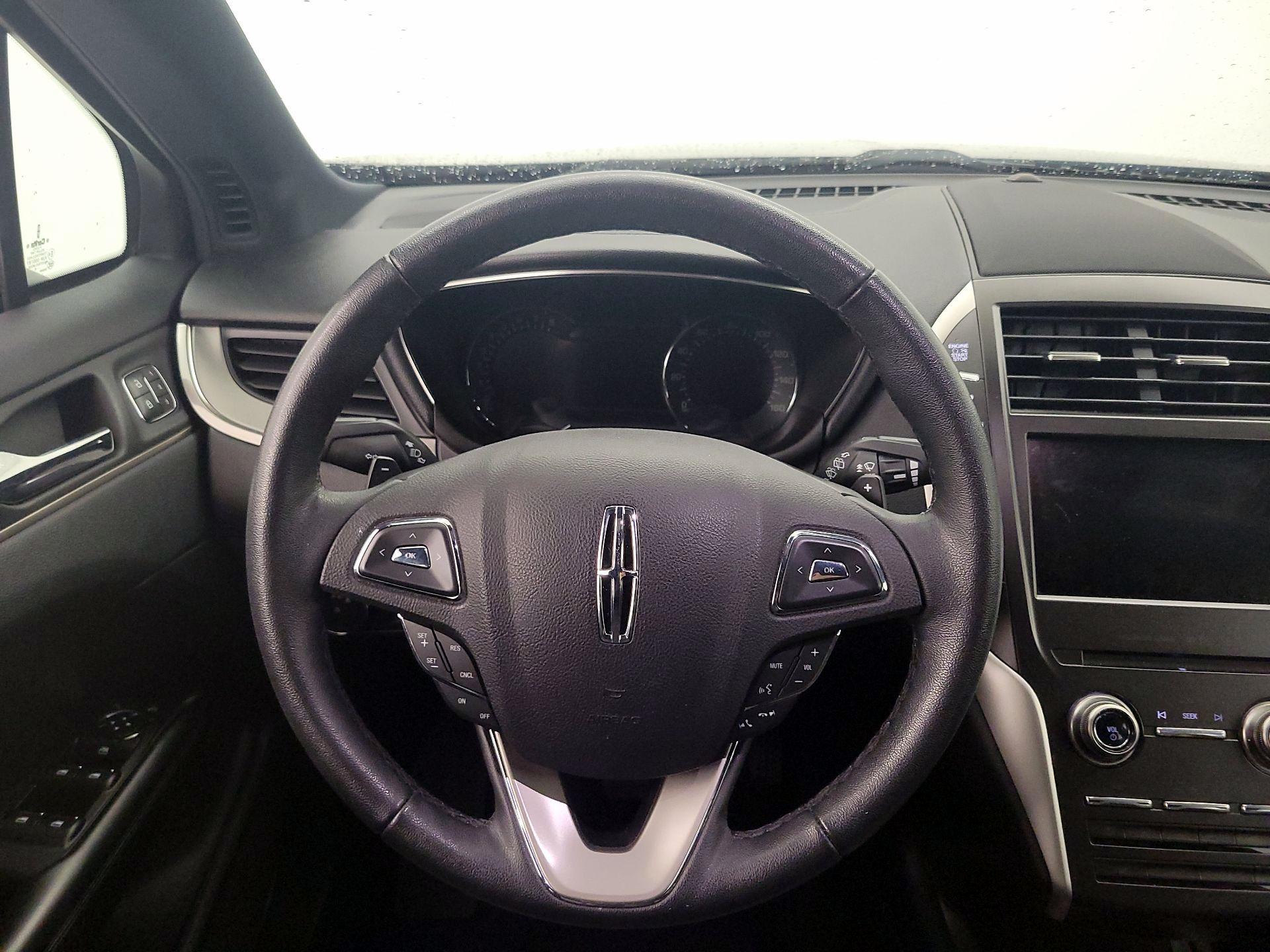 Thumbnail: 2019 Lincoln MKC - 10