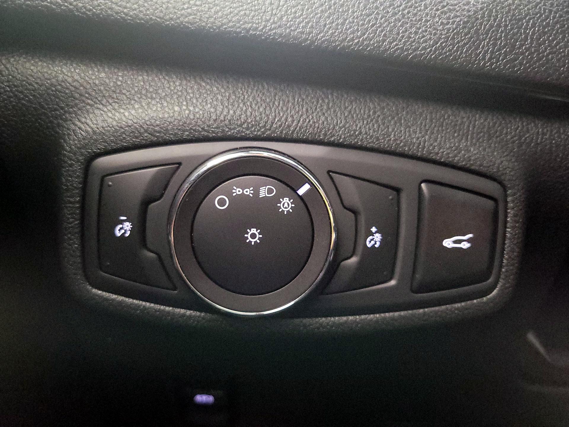 Thumbnail: 2019 Lincoln MKC - 13