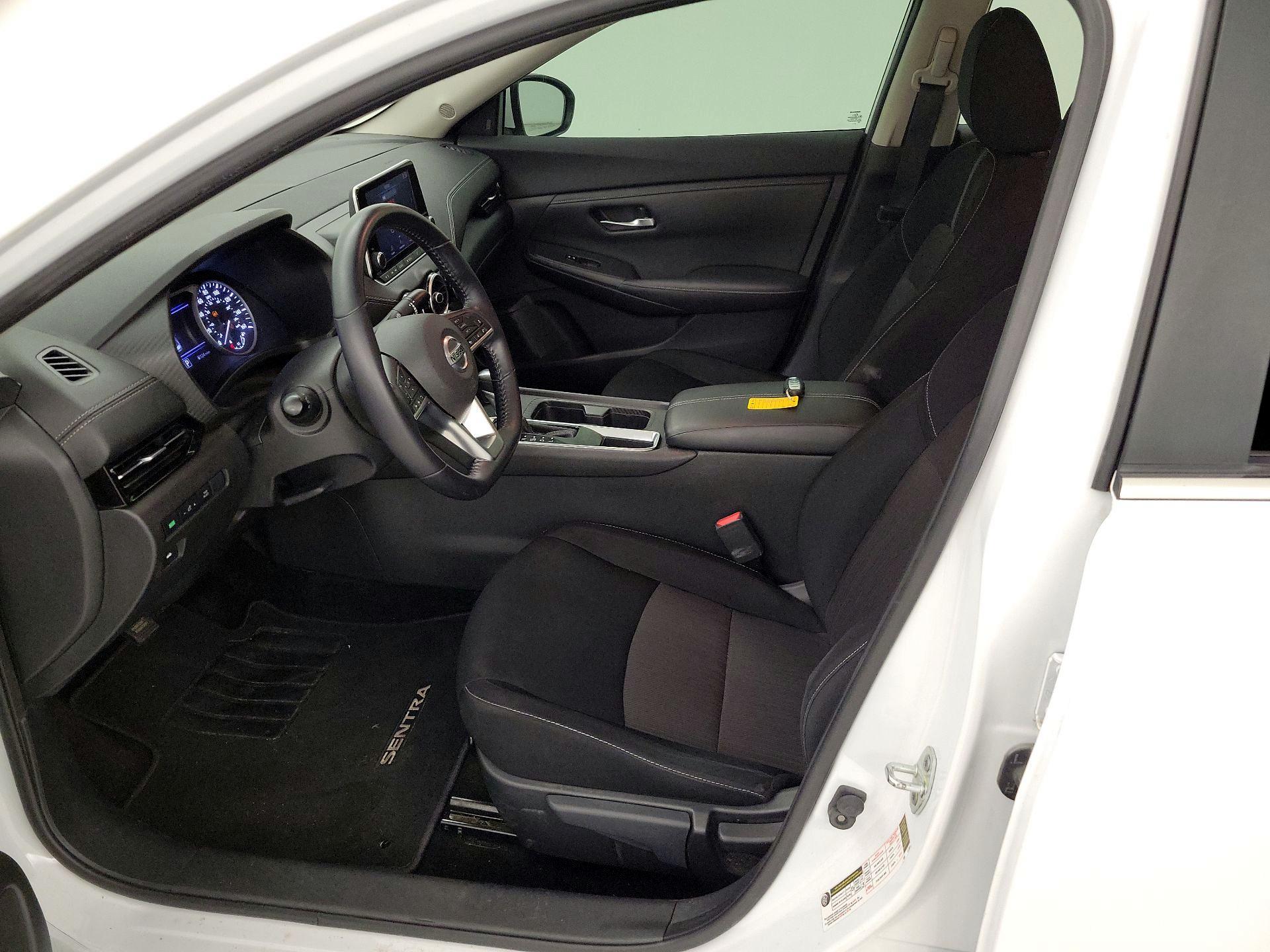 Thumbnail: 2020 Nissan Sentra - 11