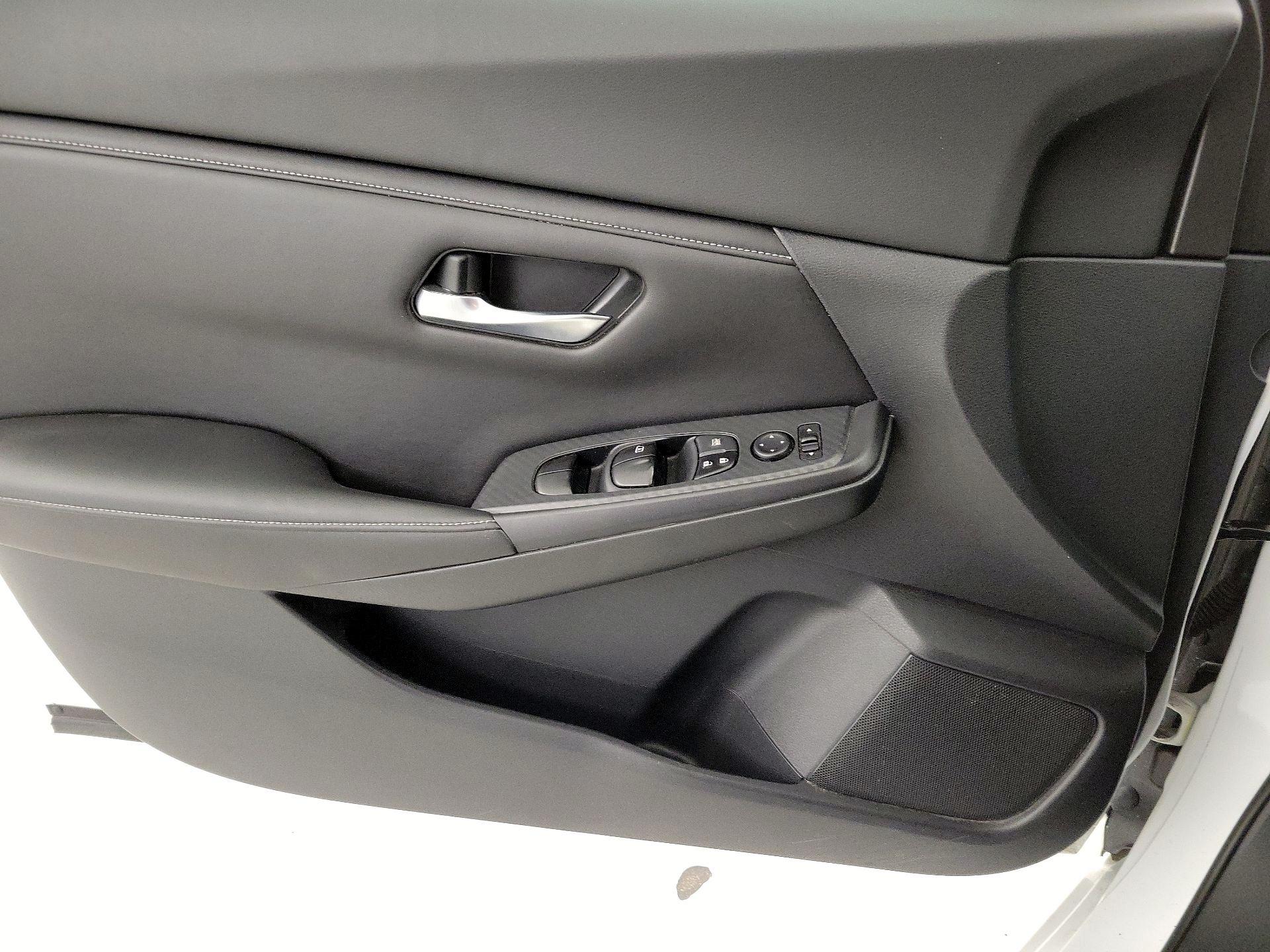 Thumbnail: 2020 Nissan Sentra - 12