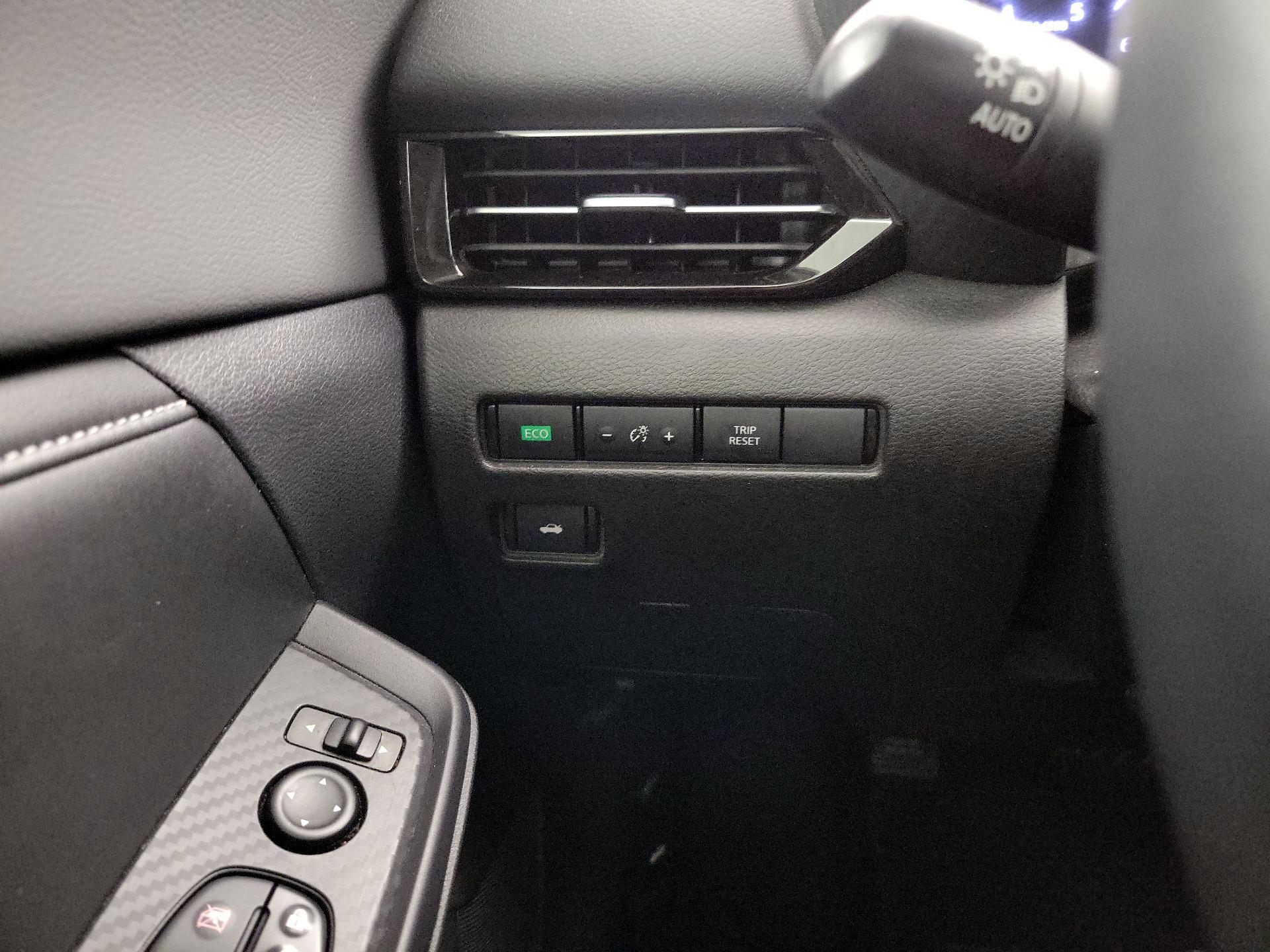 Thumbnail: 2020 Nissan Sentra - 13