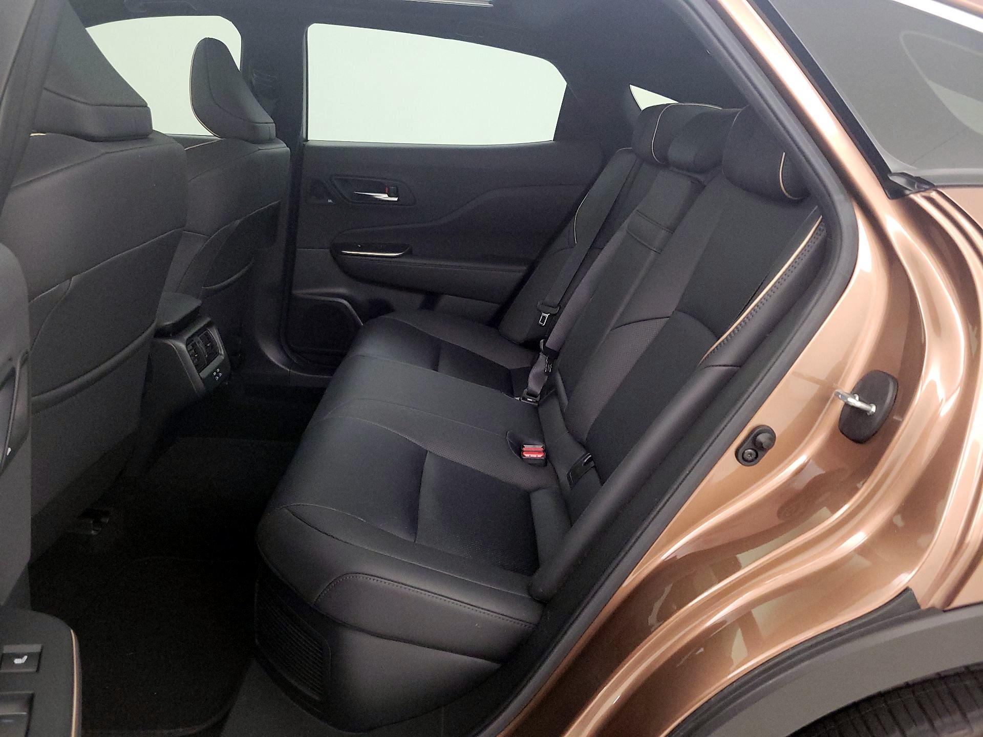 Thumbnail: 2023 Toyota Crown - 19