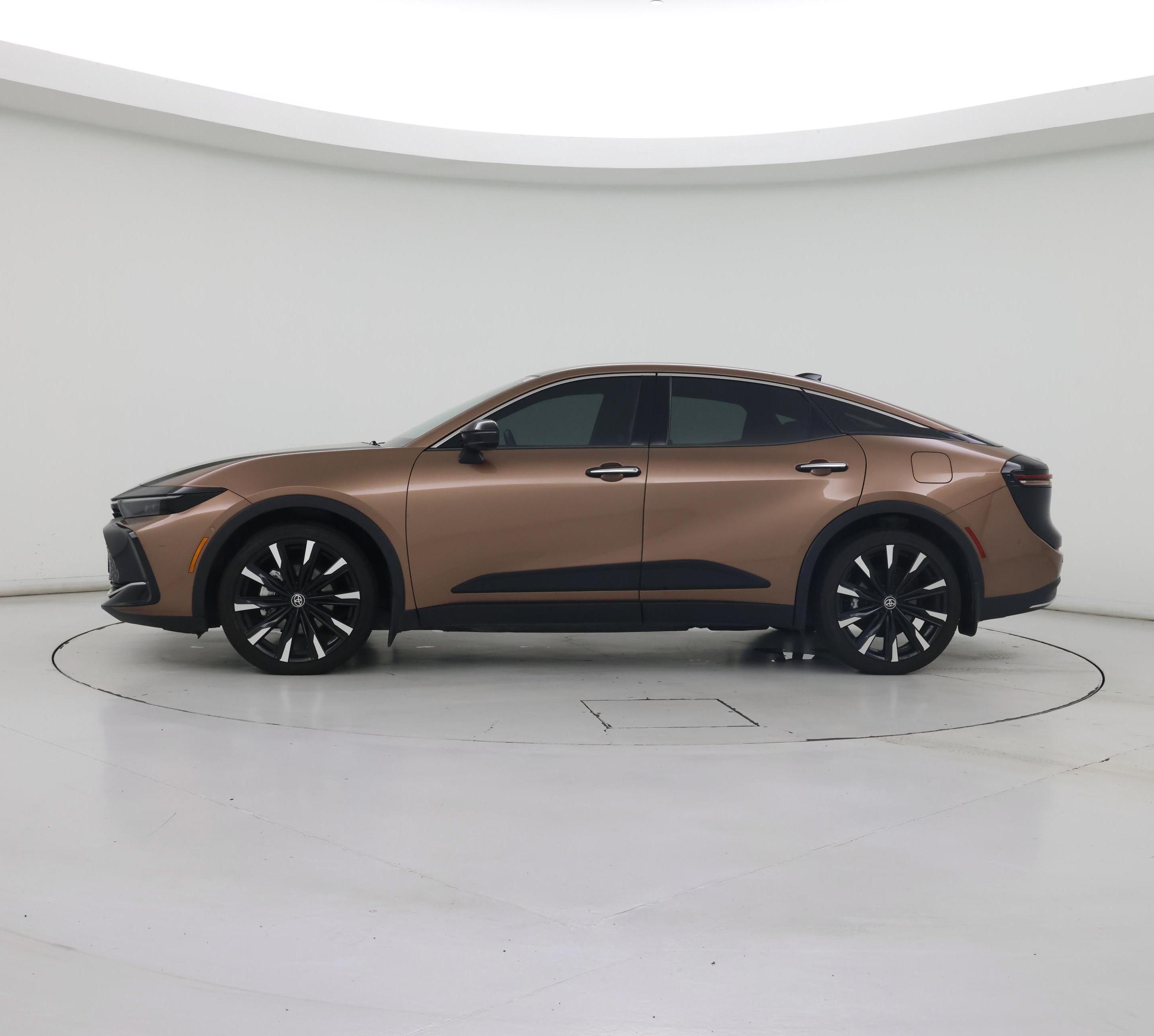 Thumbnail: 2023 Toyota Crown - 3