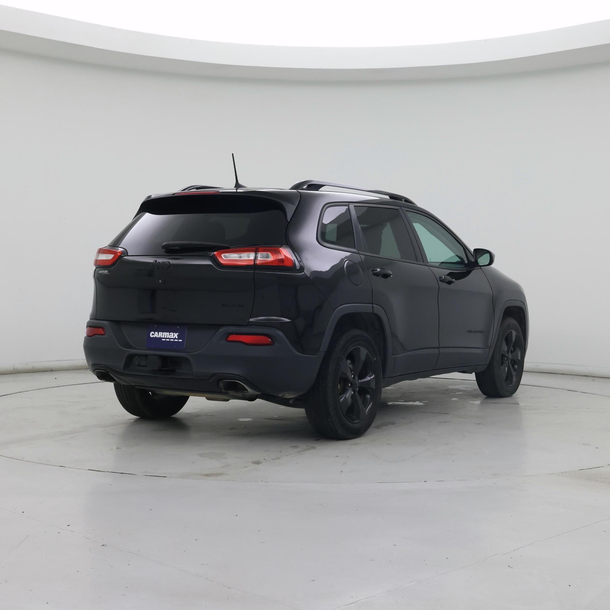 Thumbnail: 2018 Jeep Cherokee - 8
