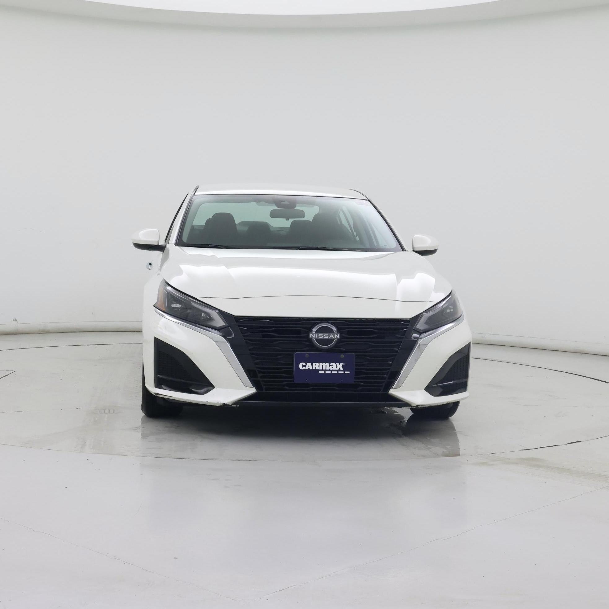 Thumbnail: 2023 Nissan Altima - 5