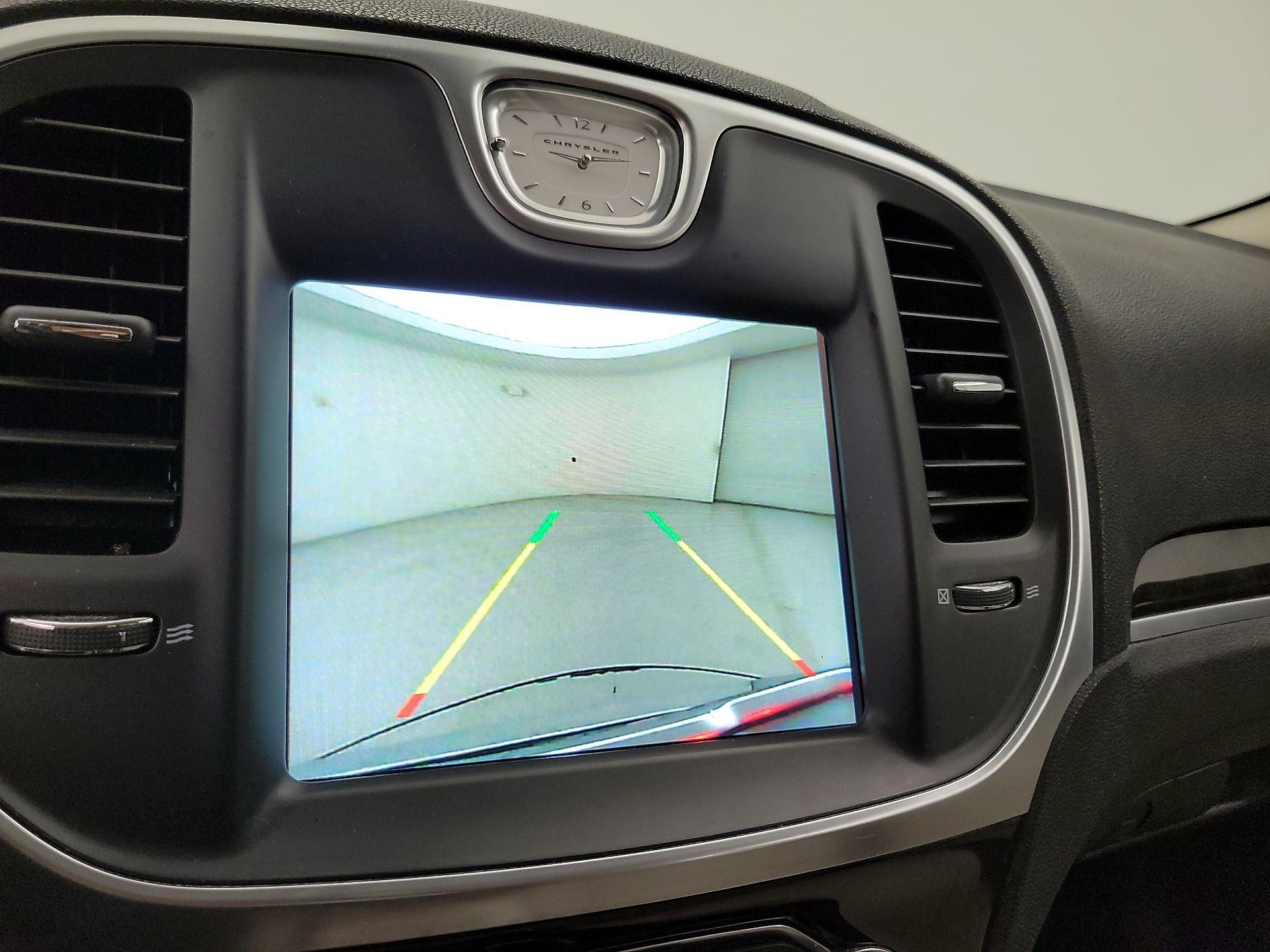 Thumbnail: 2017 Chrysler 300 - 14