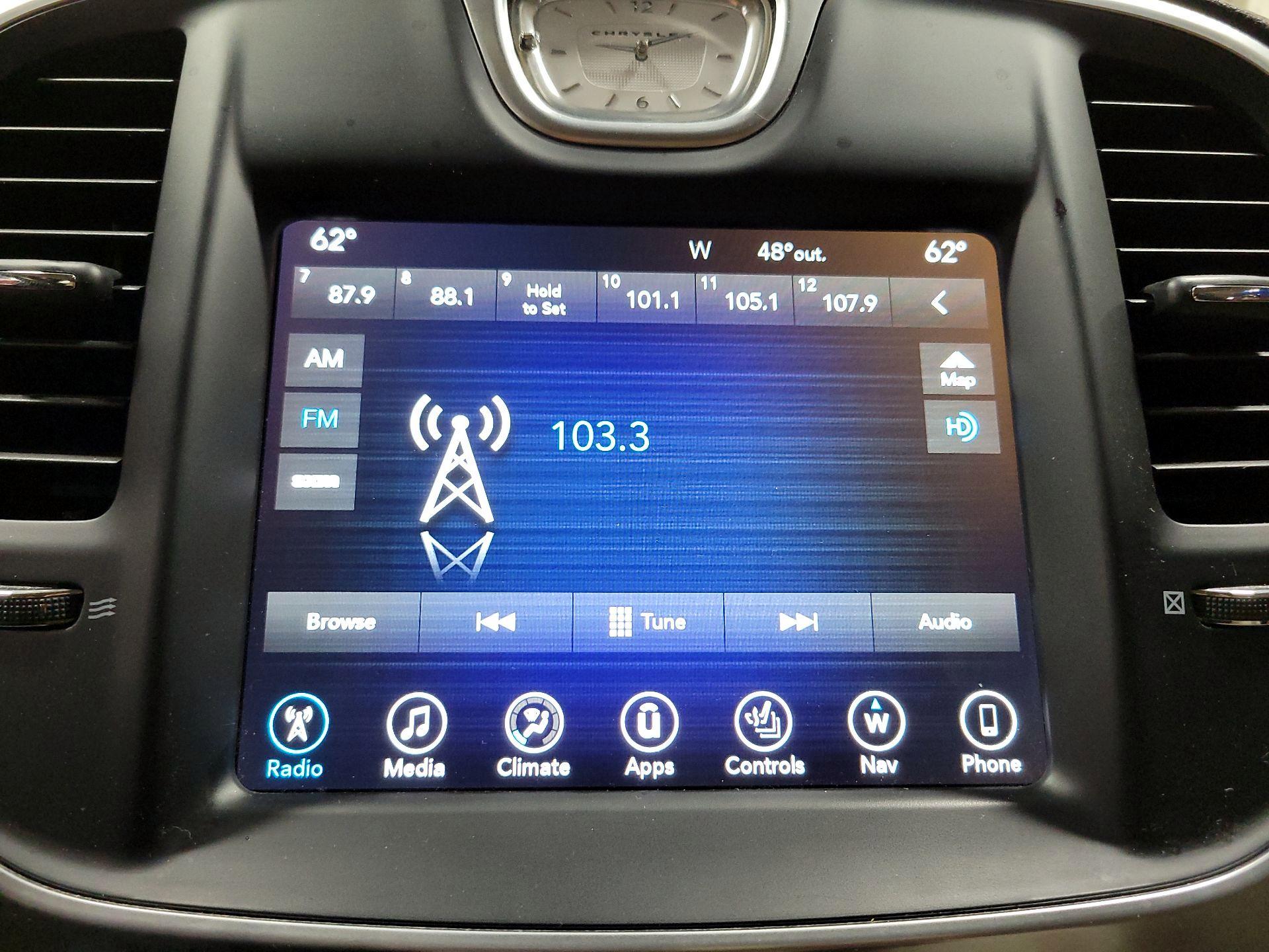 Thumbnail: 2017 Chrysler 300 - 15