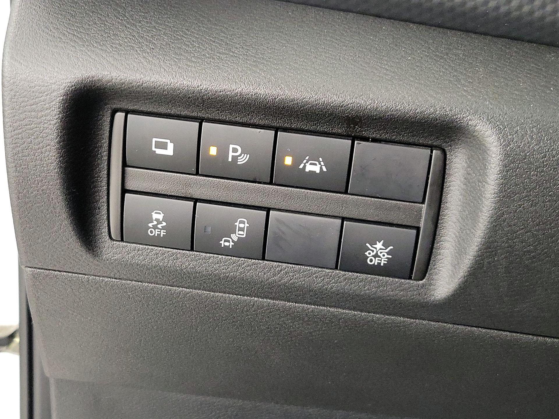 Thumbnail: 2021 Nissan Kicks - 13