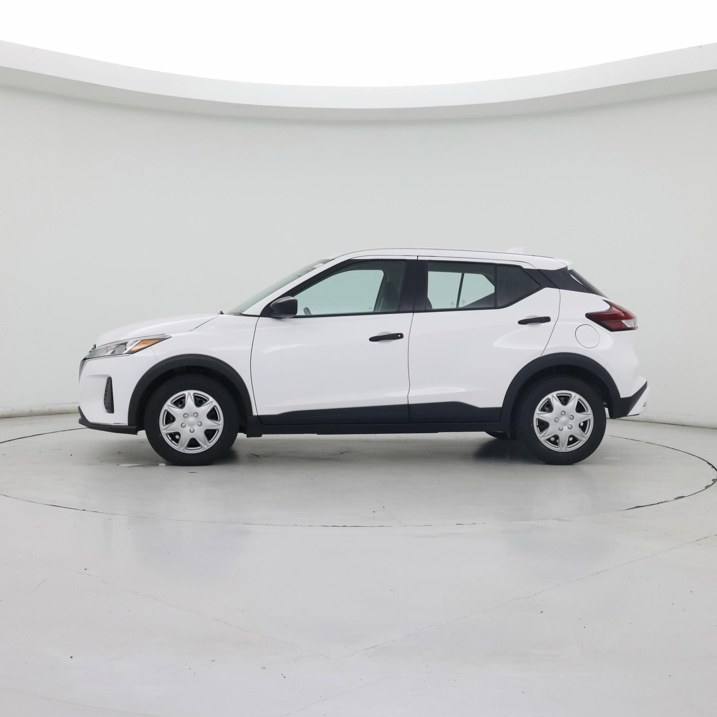 Thumbnail: 2021 Nissan Kicks - 3