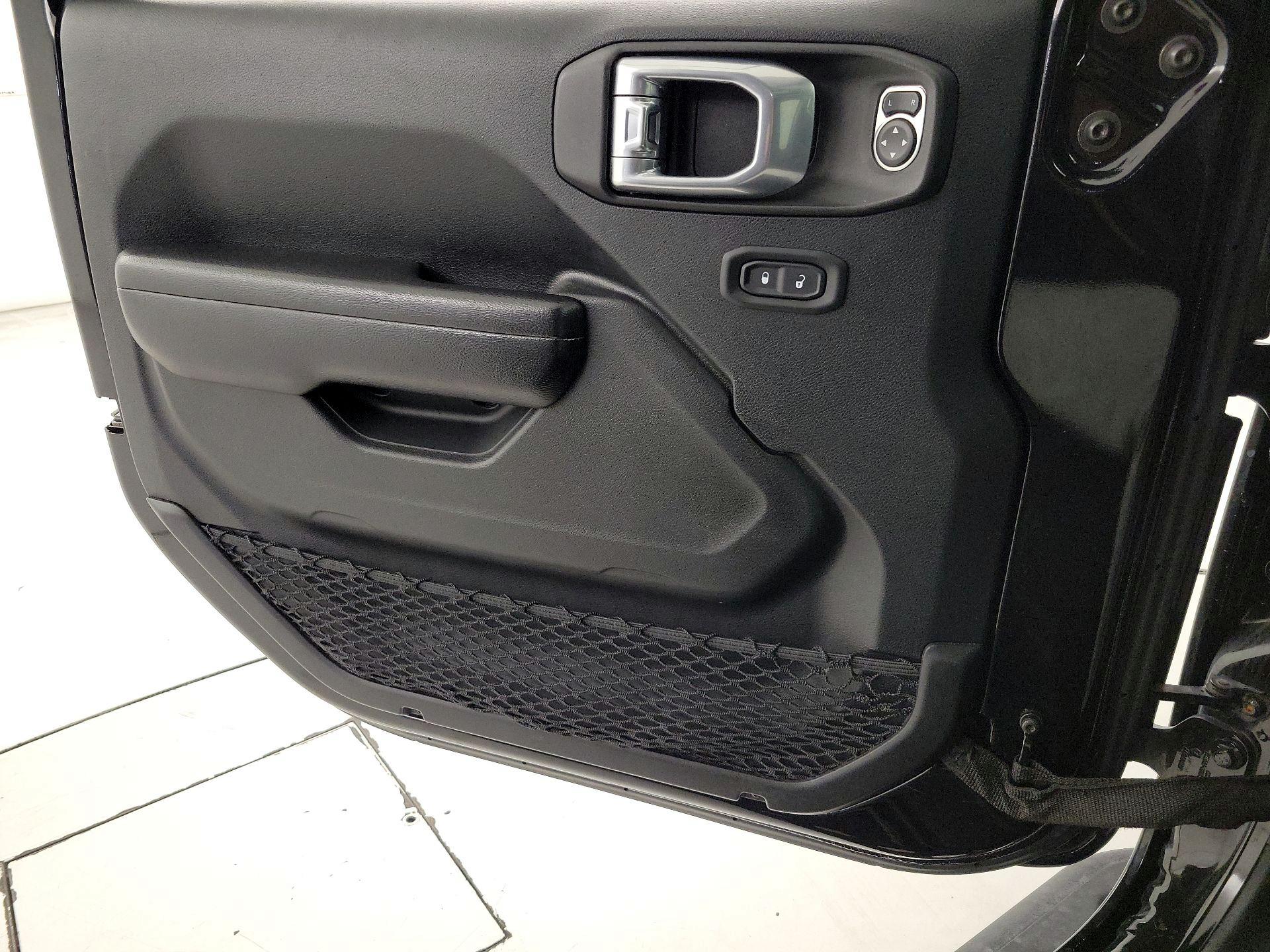 Thumbnail: 2021 Jeep Wrangler - 12