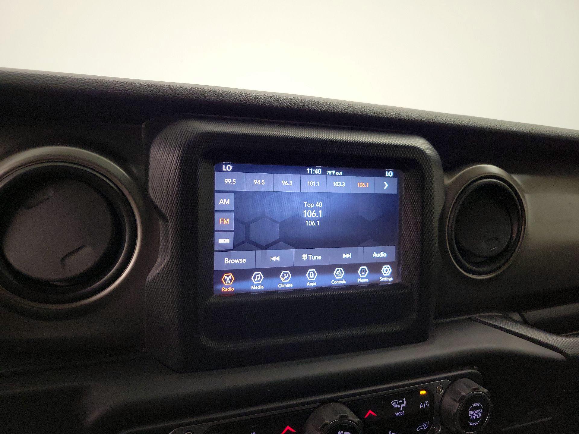 Thumbnail: 2021 Jeep Wrangler - 15