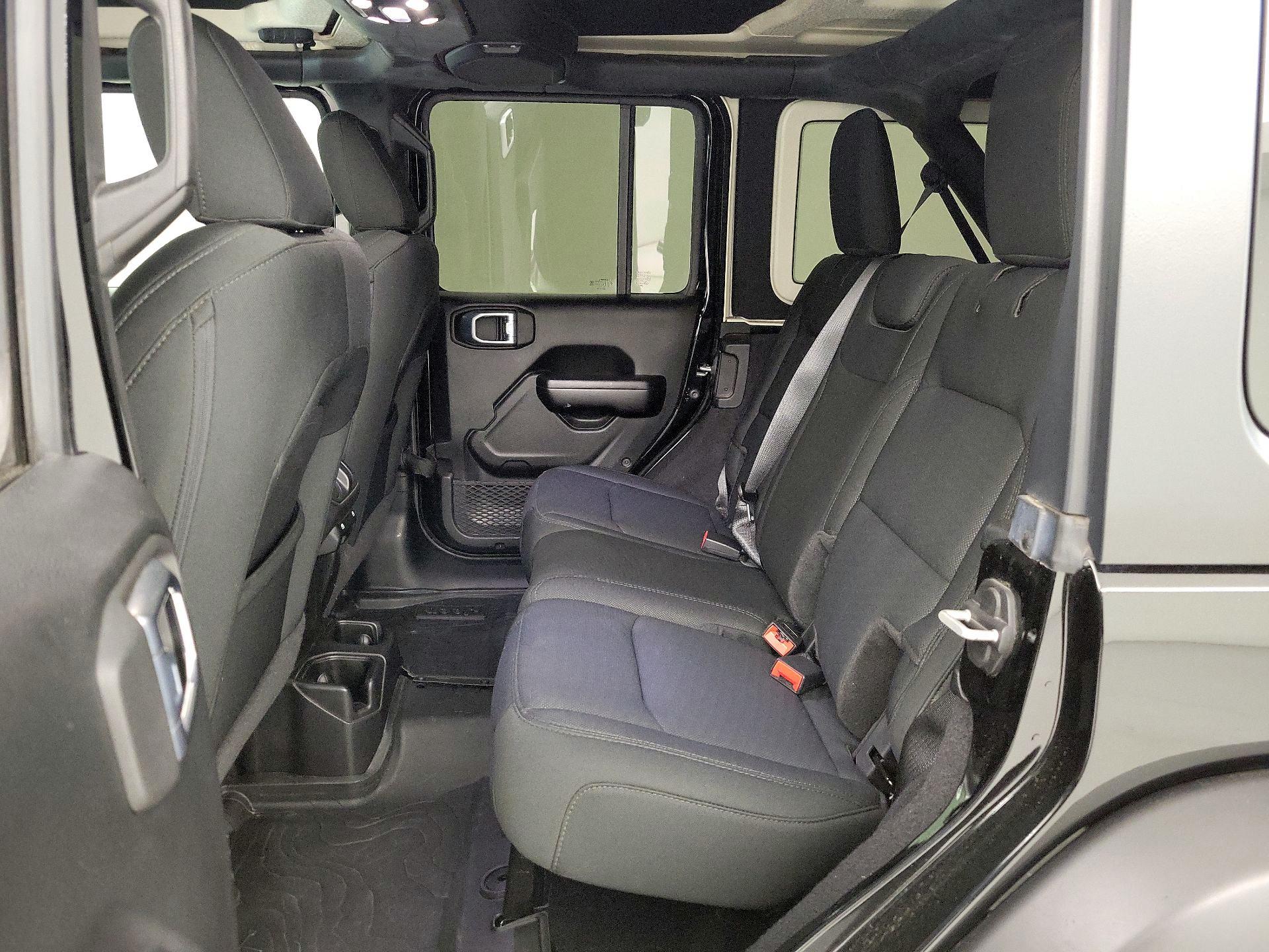 Thumbnail: 2021 Jeep Wrangler - 18