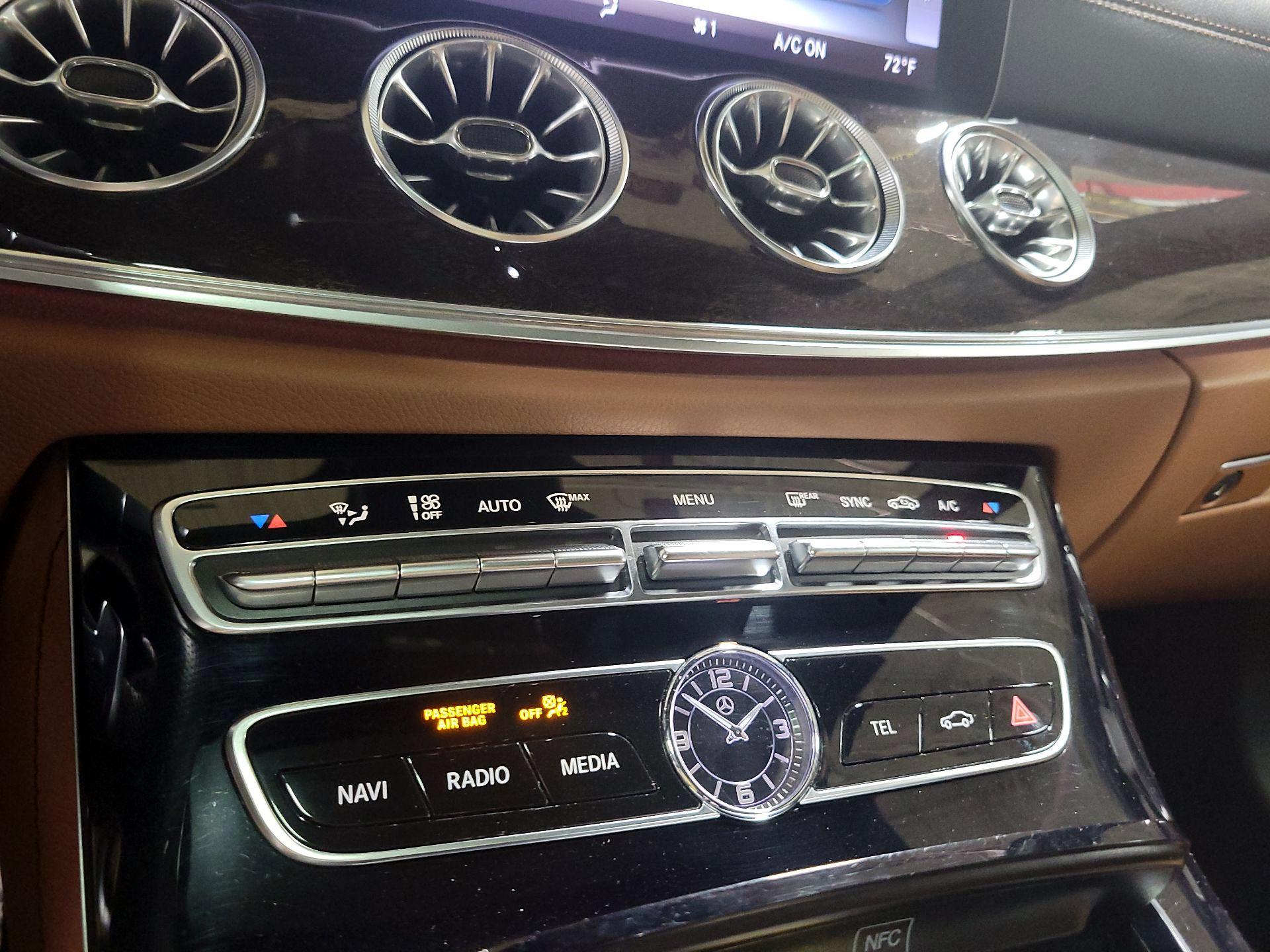 Thumbnail: 2018 Mercedes-Benz E-Class - 16