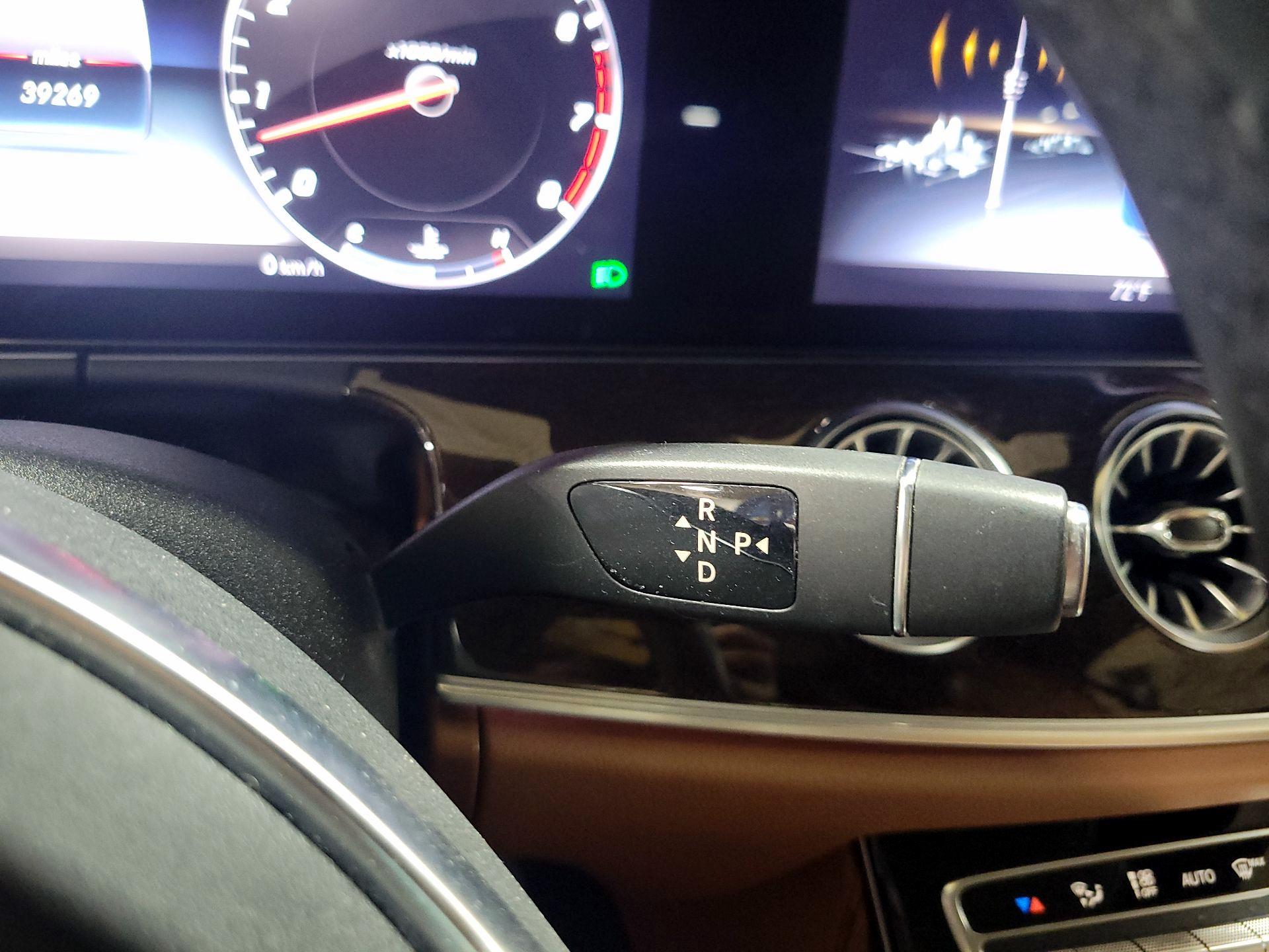 Thumbnail: 2018 Mercedes-Benz E-Class - 17