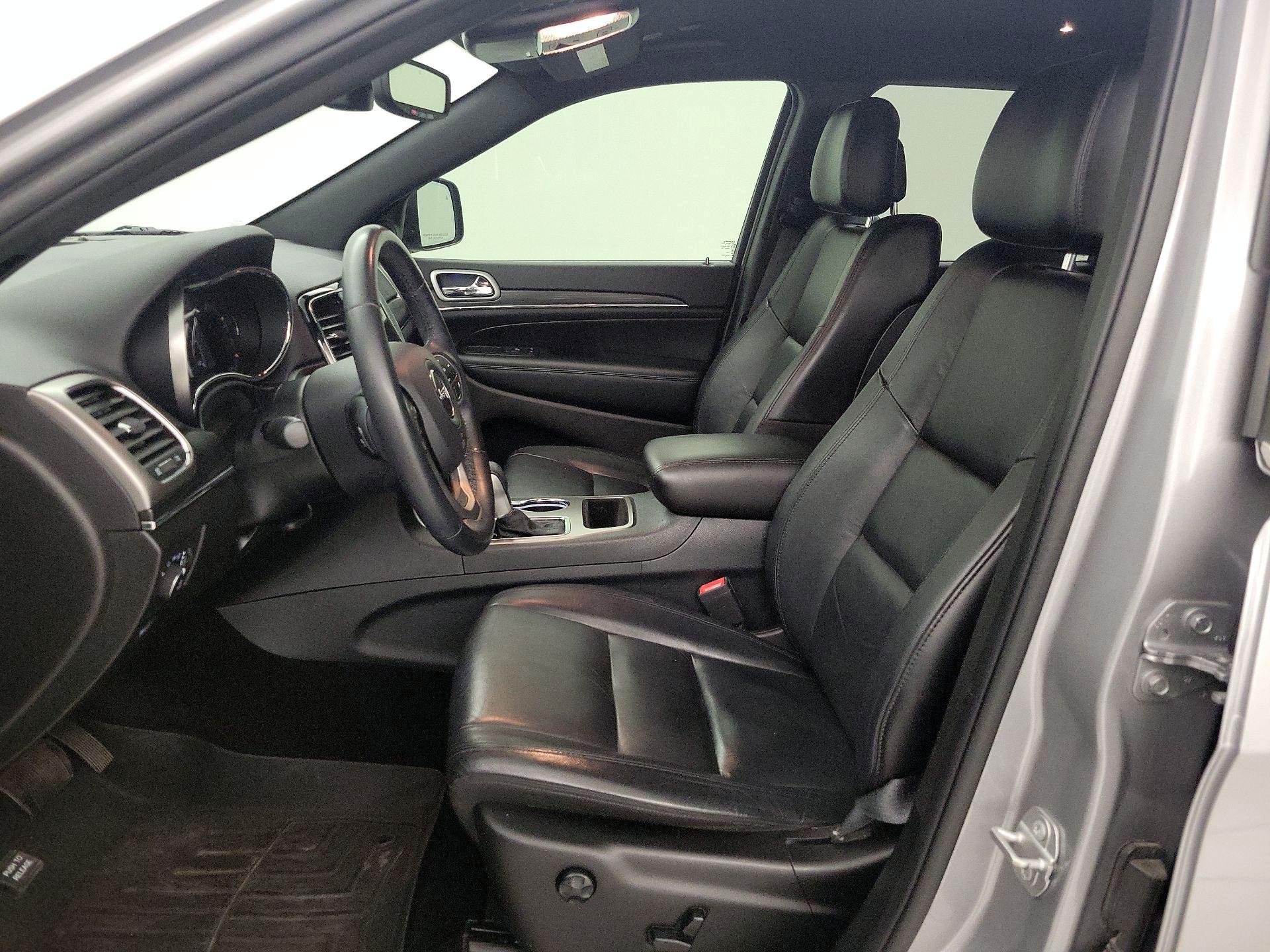 Thumbnail: 2019 Jeep Grand Cherokee - 11