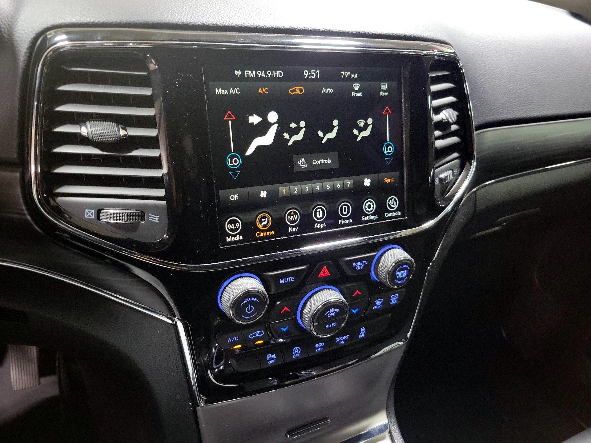 Thumbnail: 2019 Jeep Grand Cherokee - 17