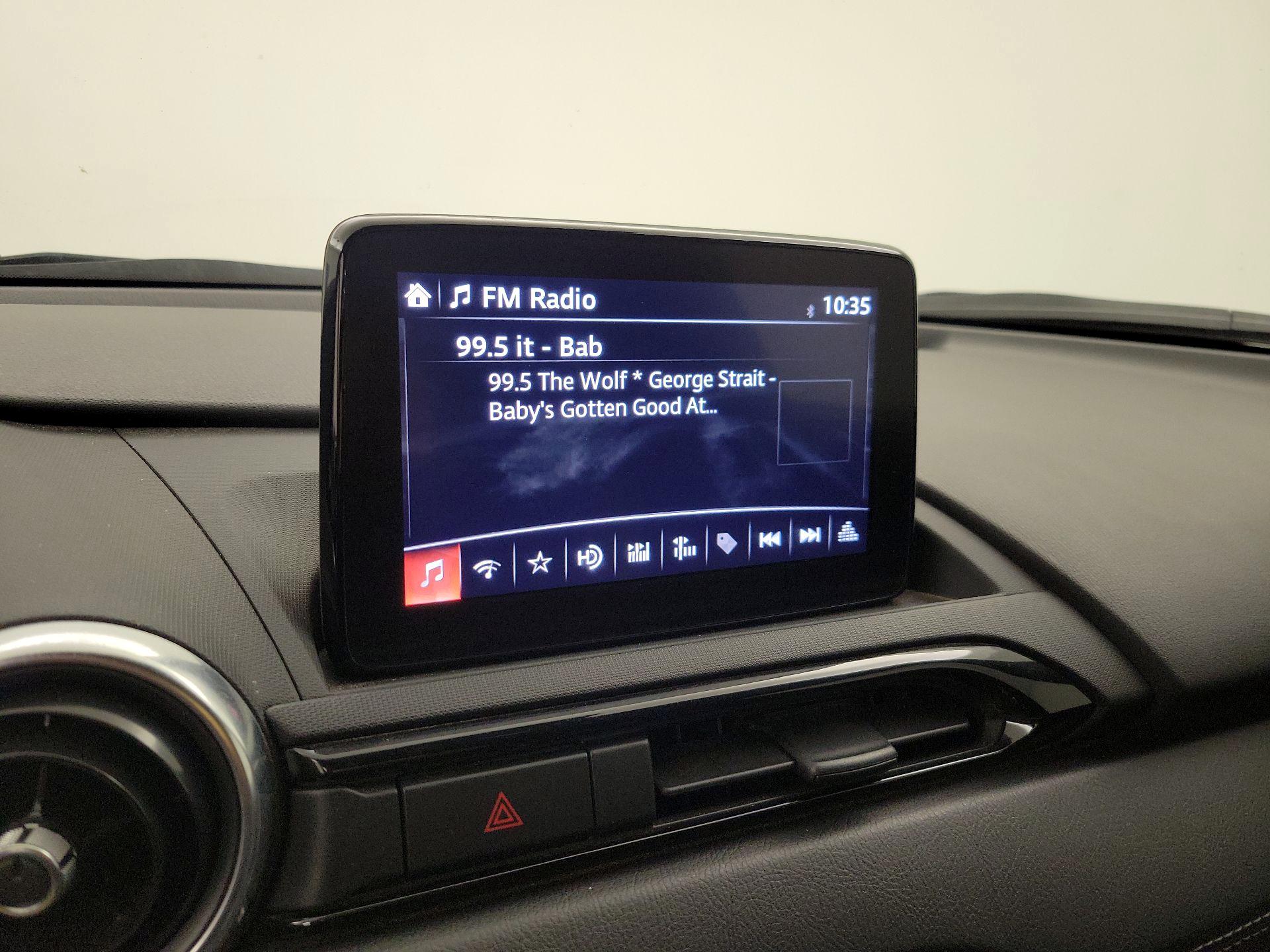 Thumbnail: 2021 Mazda MX-5 Miata - 15