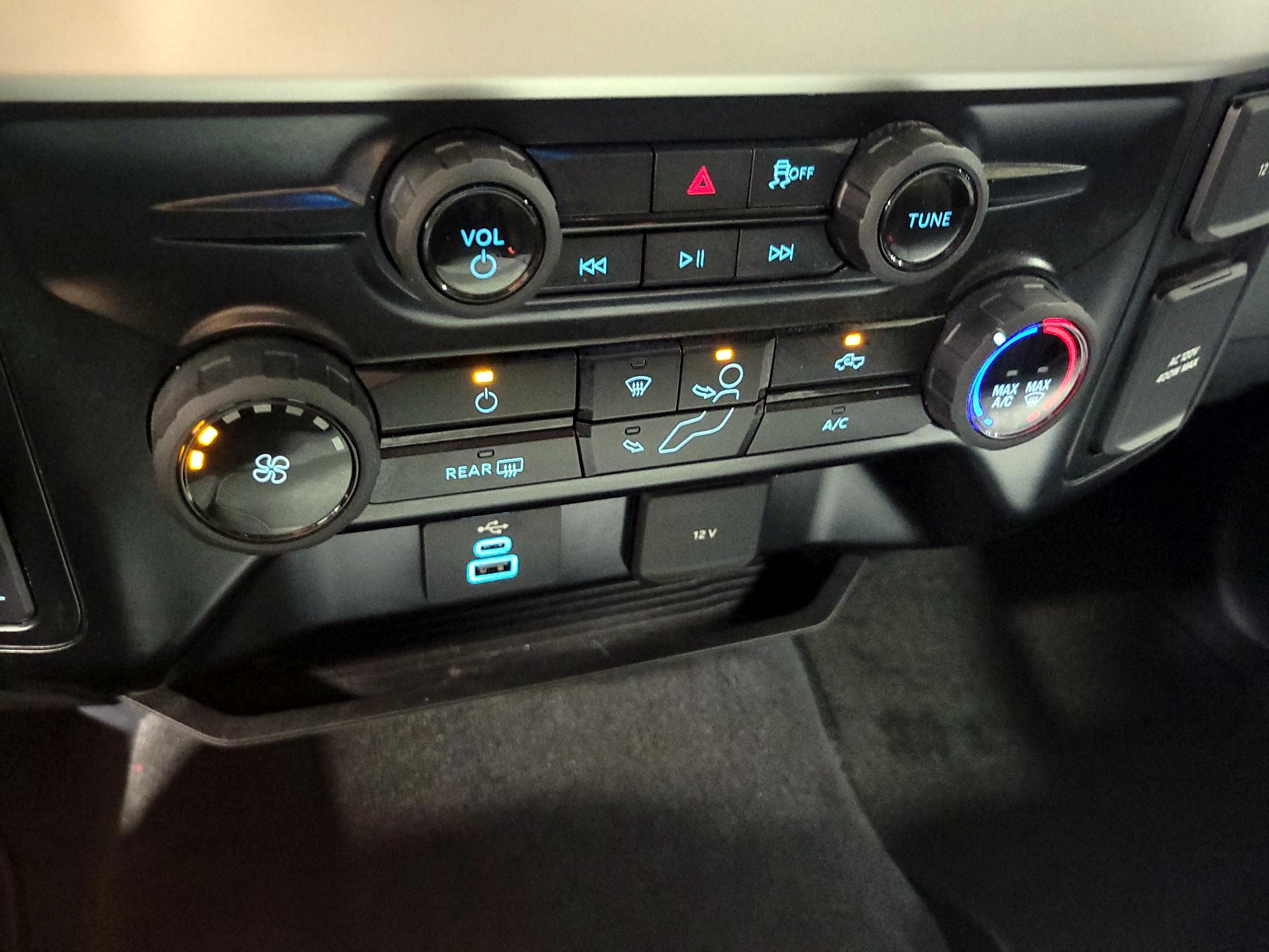 Thumbnail: 2025 Ford F-350 - 16