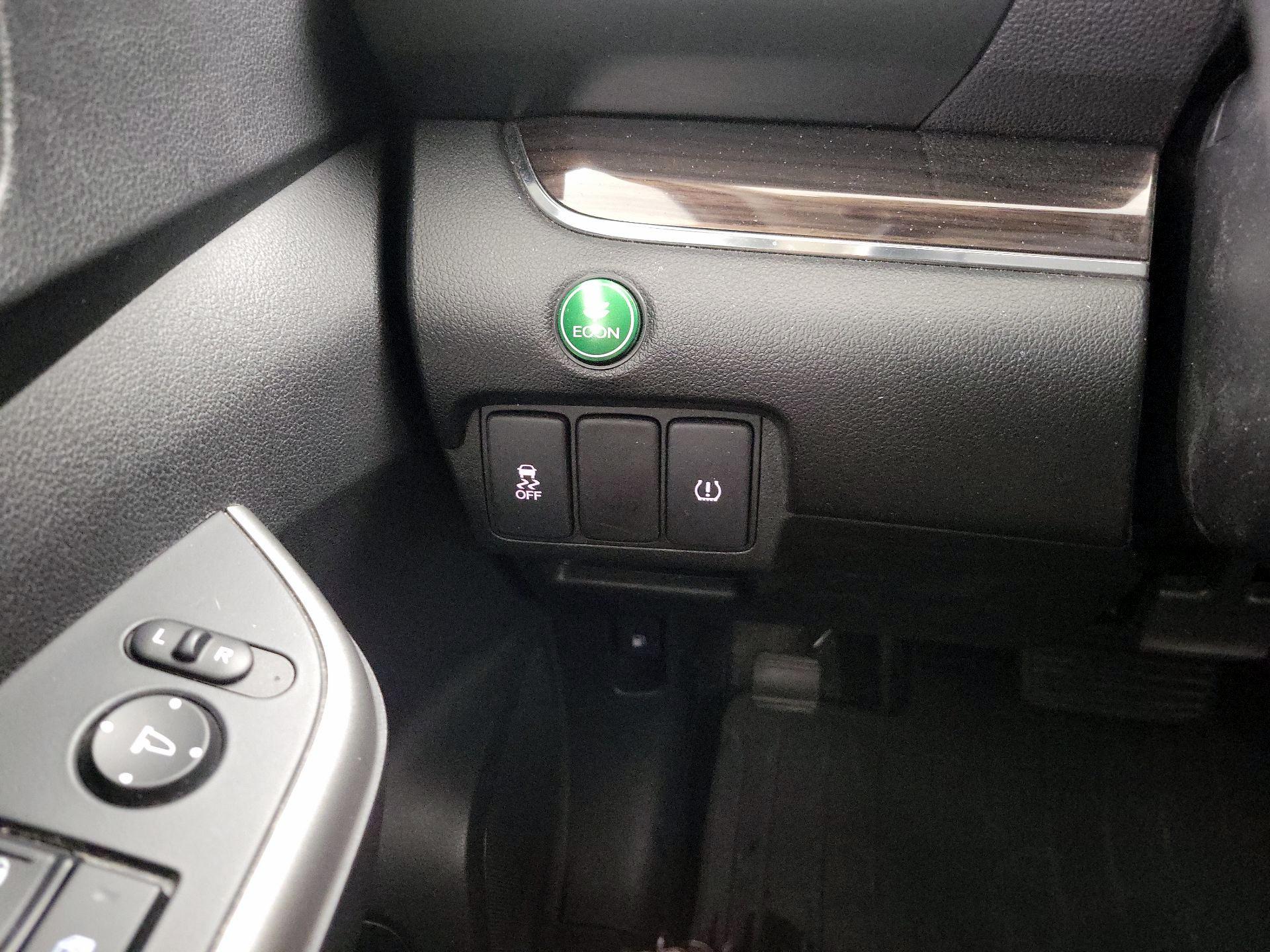 Thumbnail: 2015 Honda CR-V - 13