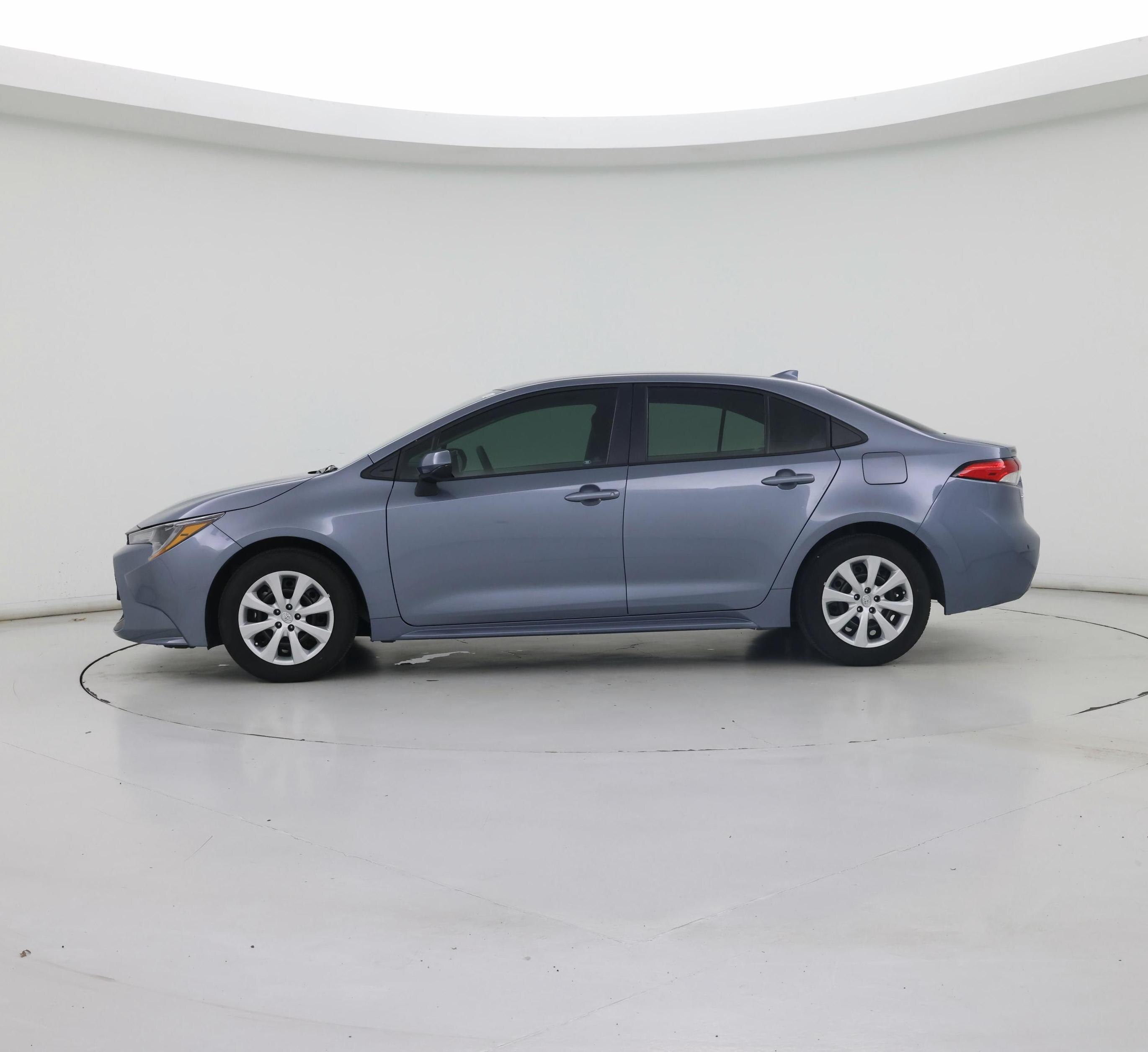 Thumbnail: 2022 Toyota Corolla - 3