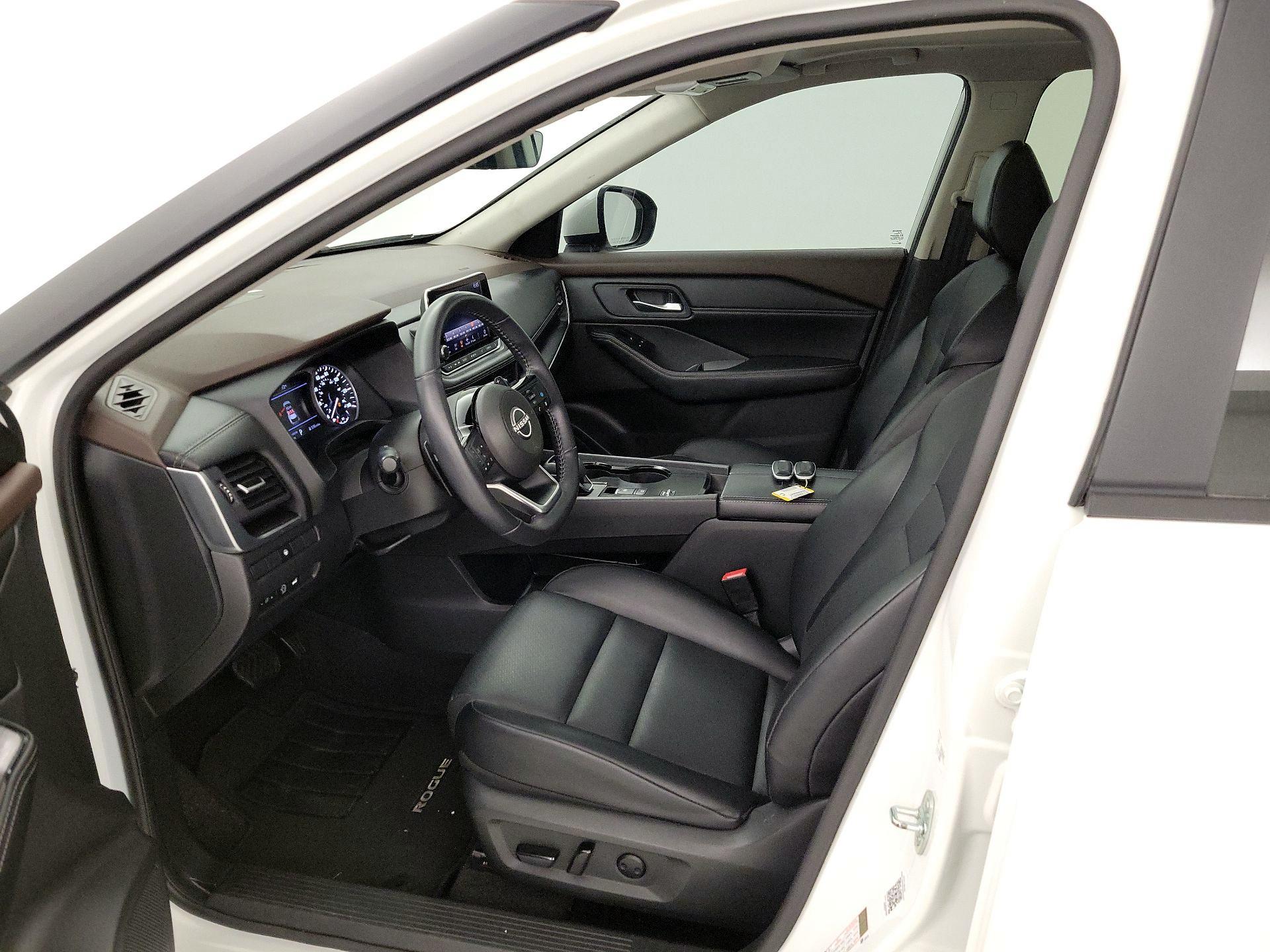 Thumbnail: 2023 Nissan Rogue - 11