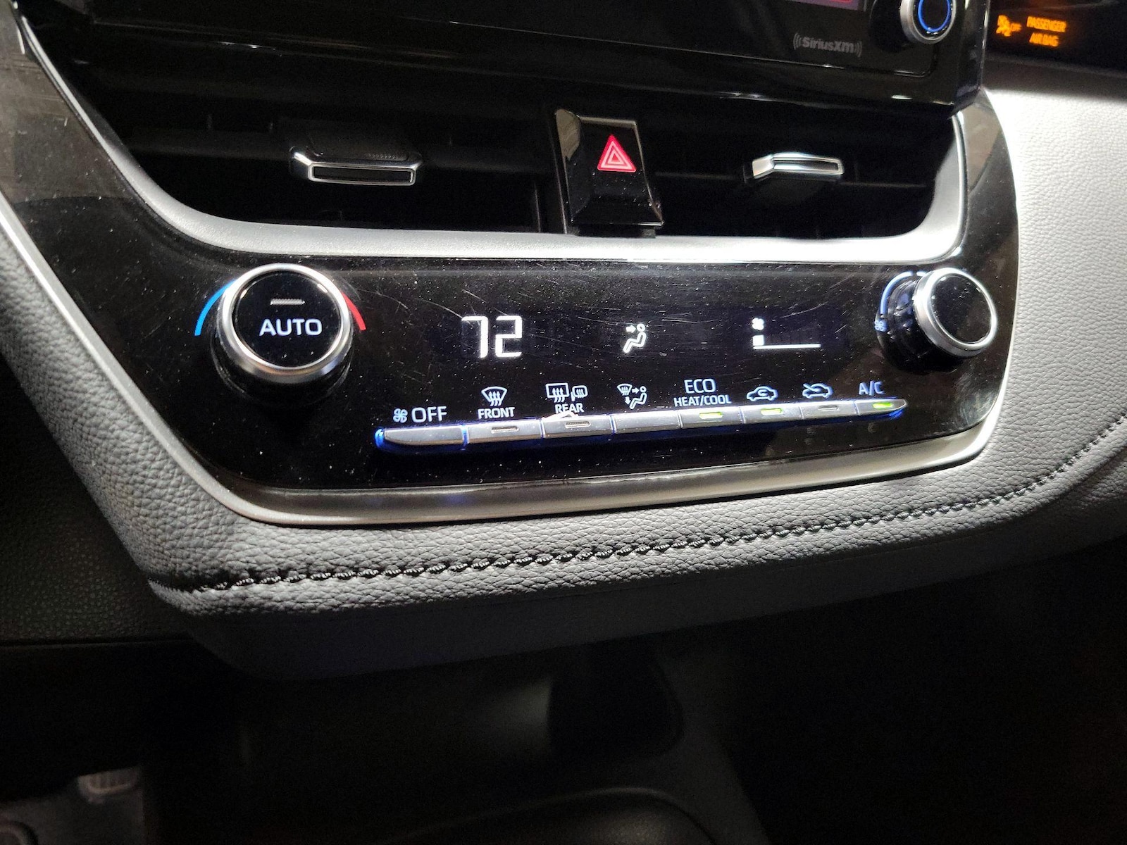 2022 Toyota Corolla SE - Photo 17