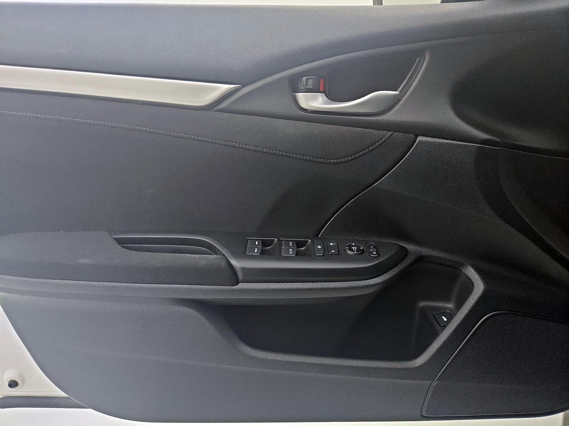 Thumbnail: 2018 Honda Civic - 12