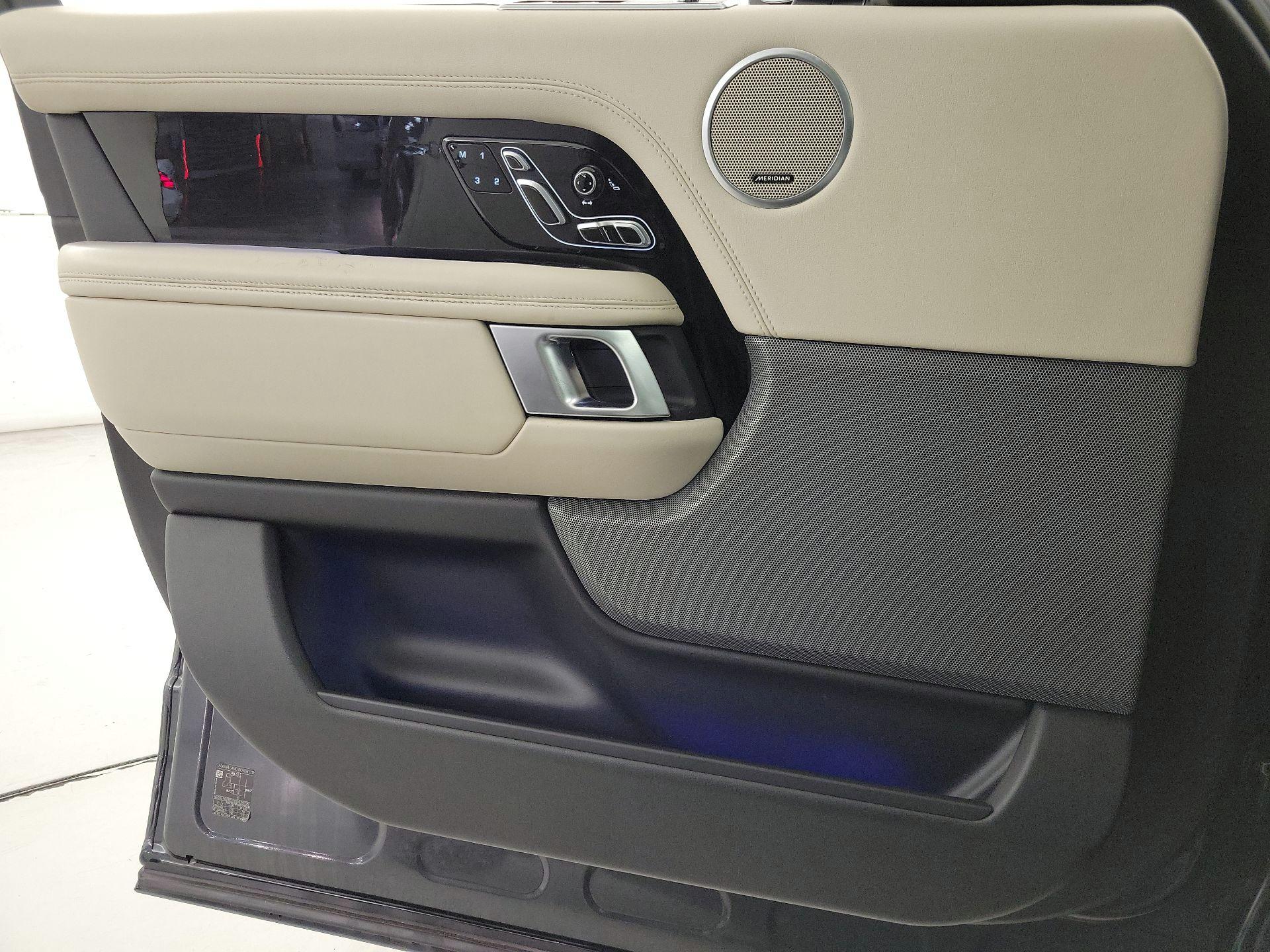 Thumbnail: 2021 Land Rover Range Rover - 12