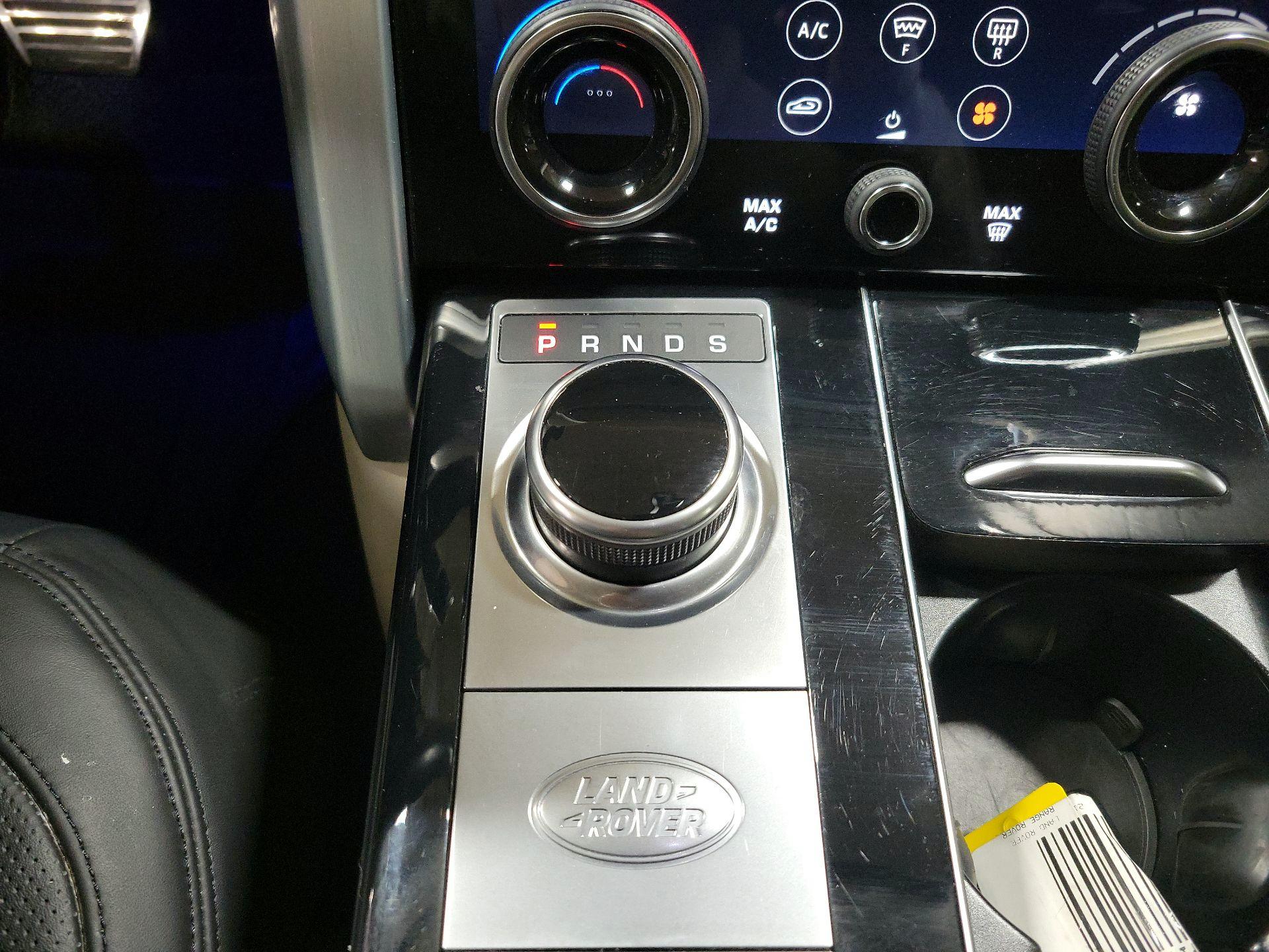 Thumbnail: 2021 Land Rover Range Rover - 18